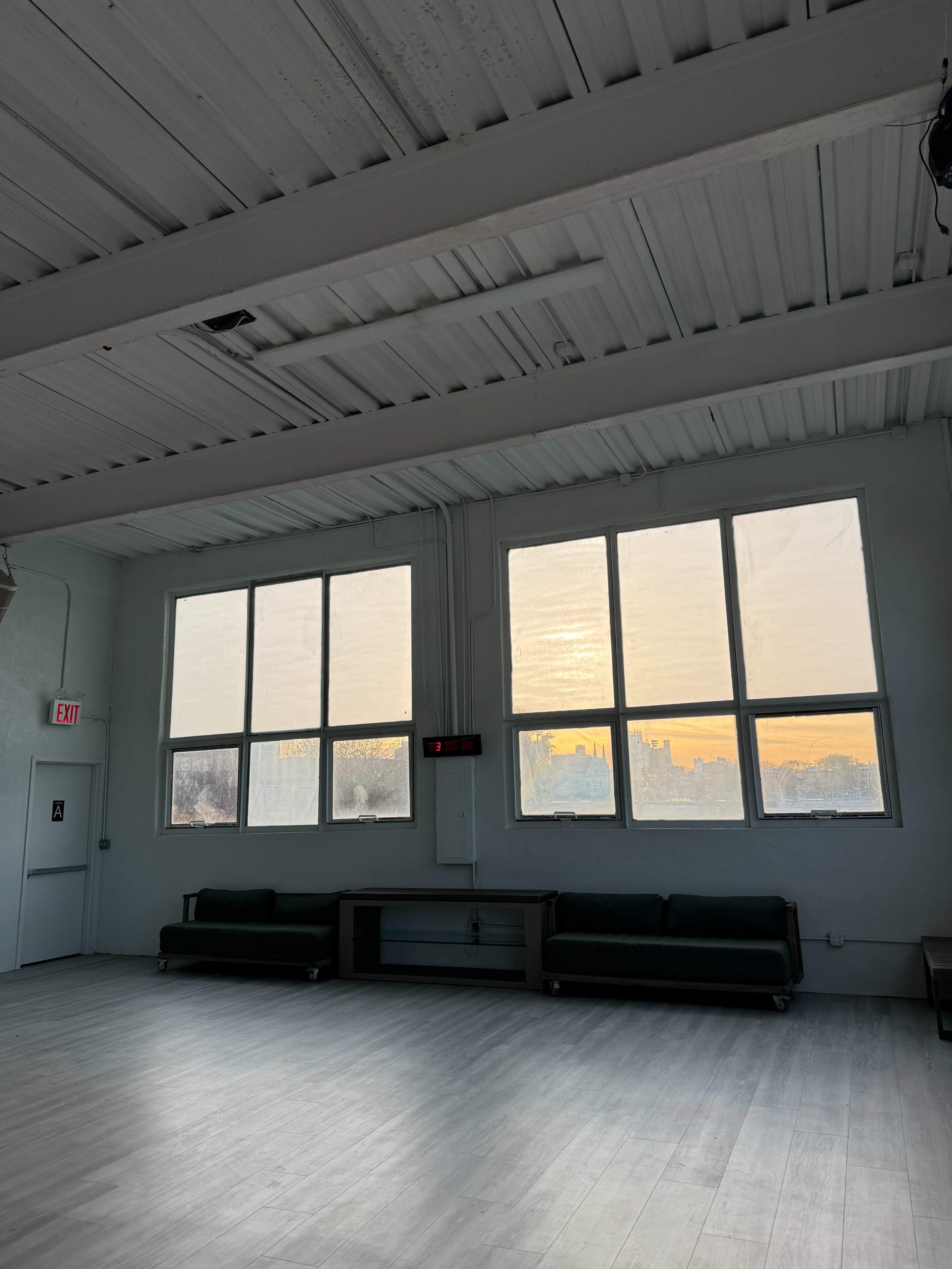 The Ten Image in East Williamsburg, Brooklyn, NY