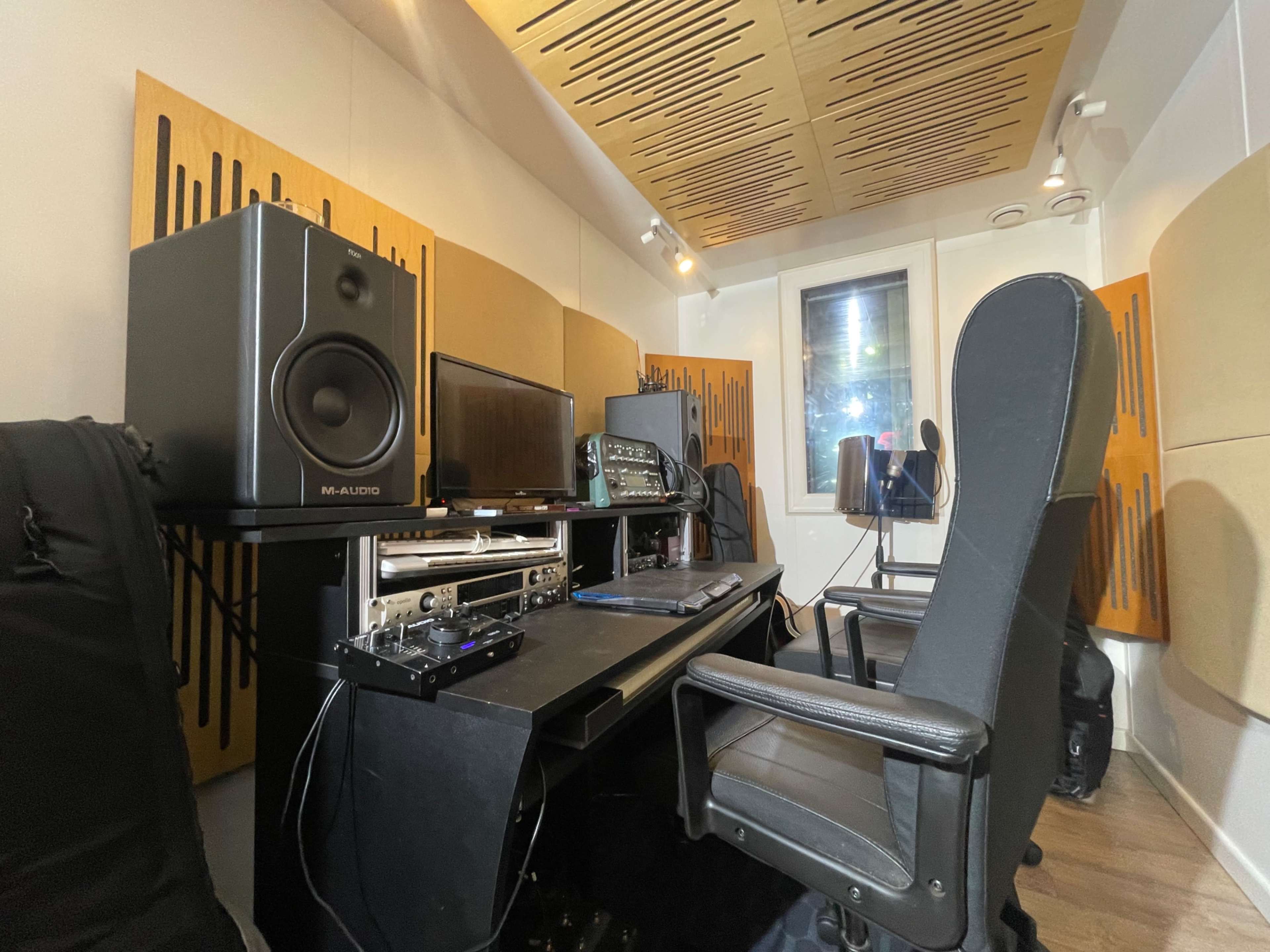 Studio d’enregistrement Image dans Clignancourt, Paris, 
