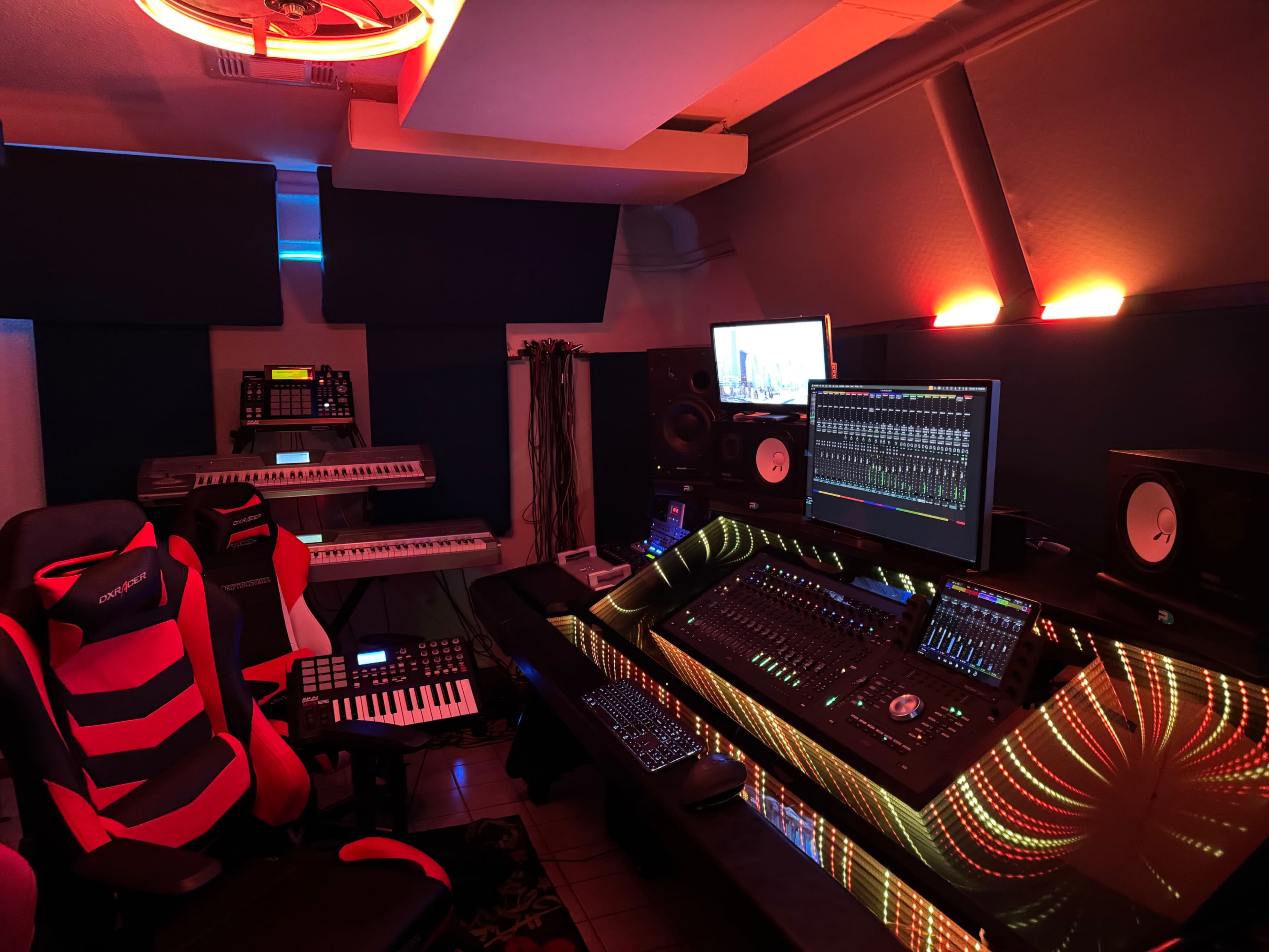Professional & Private Studio in the Lakes Image in West Sahara, Las Vegas, NV