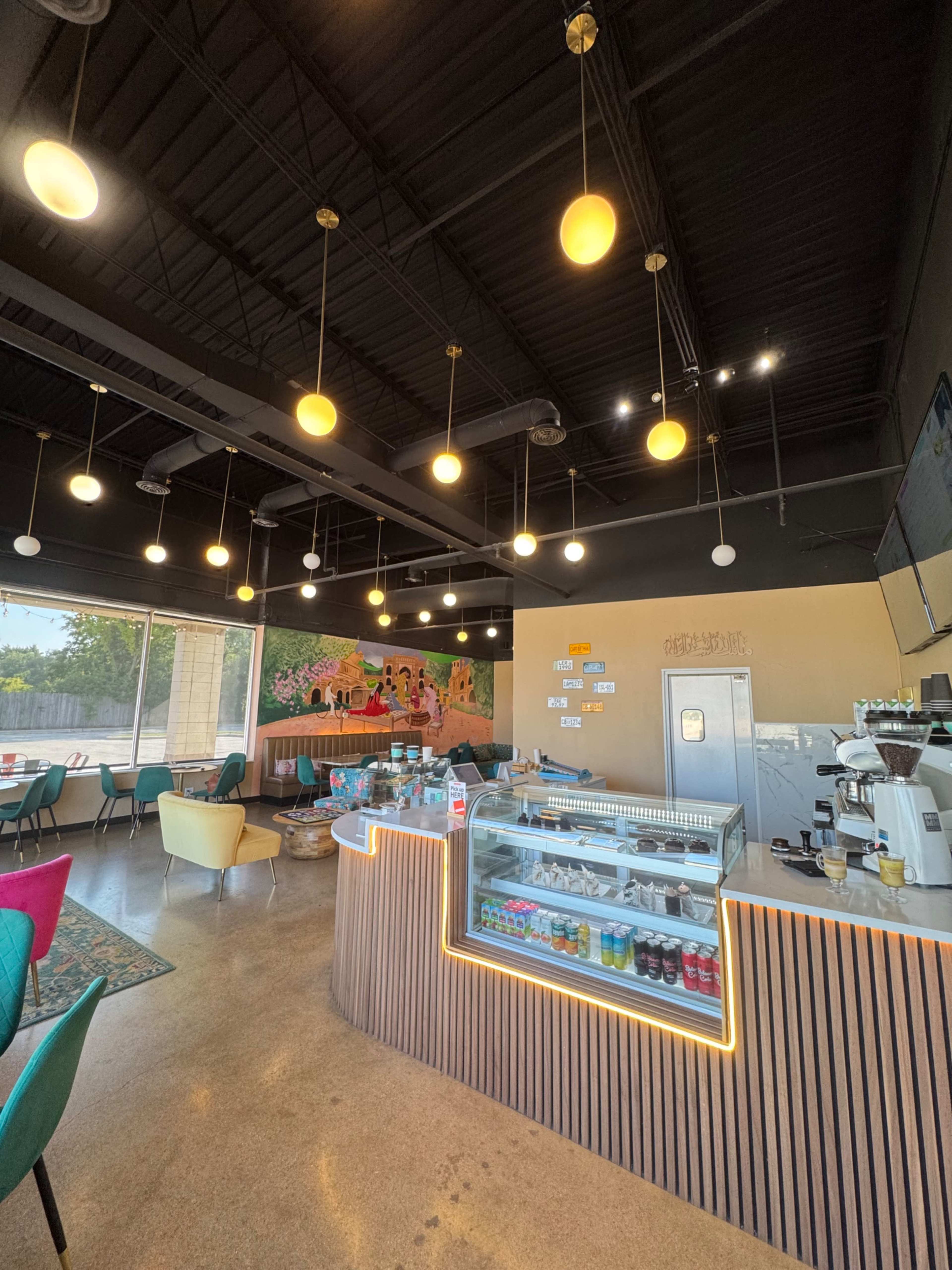 Versatile Café & Event Space with Indoor-Outdoor Flexibility Image in York Township, Lombard, IL