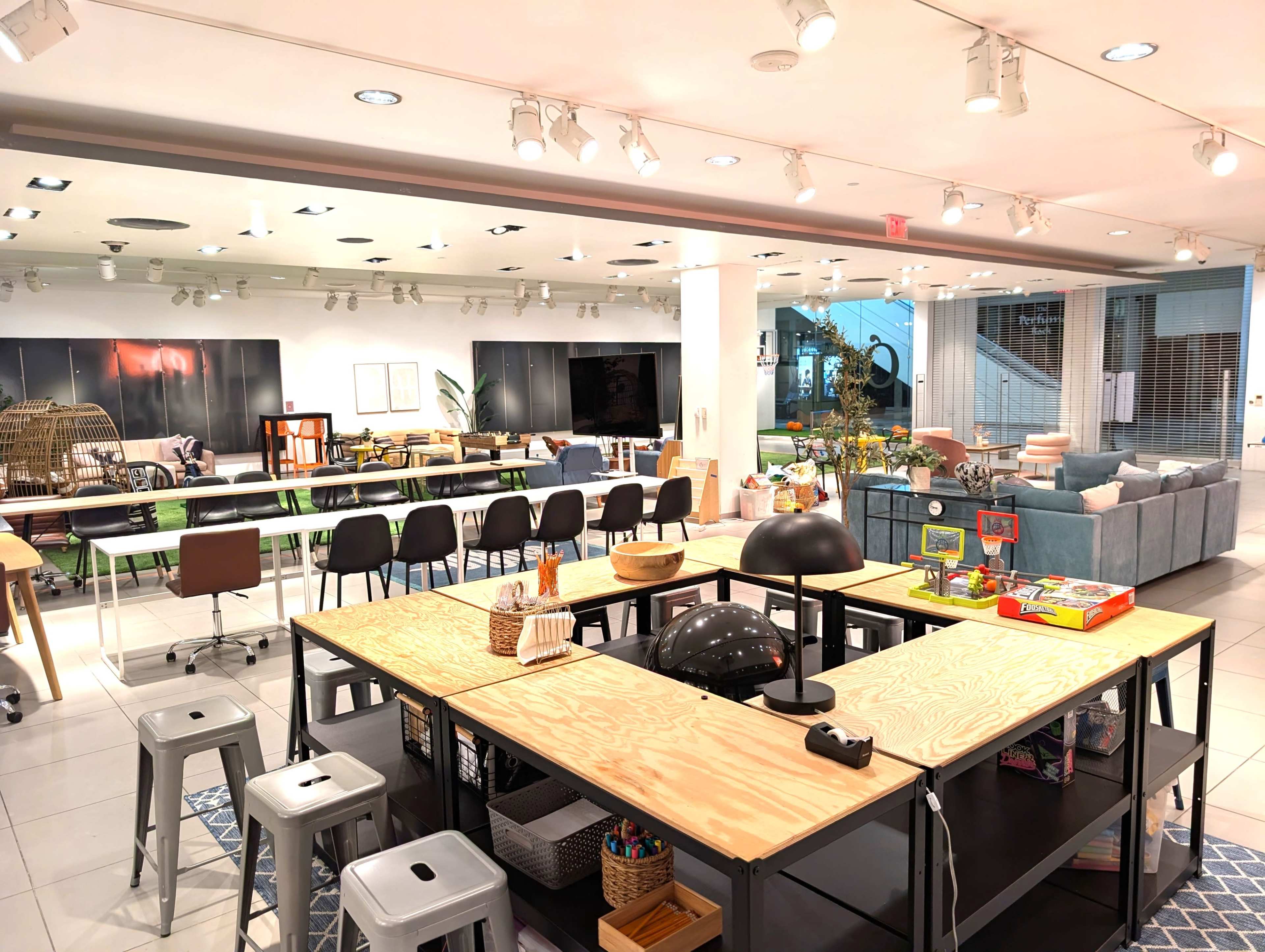 The Breakout Lounge - Orange Door Spaces Image in North Redondo, Redondo Beach, CA