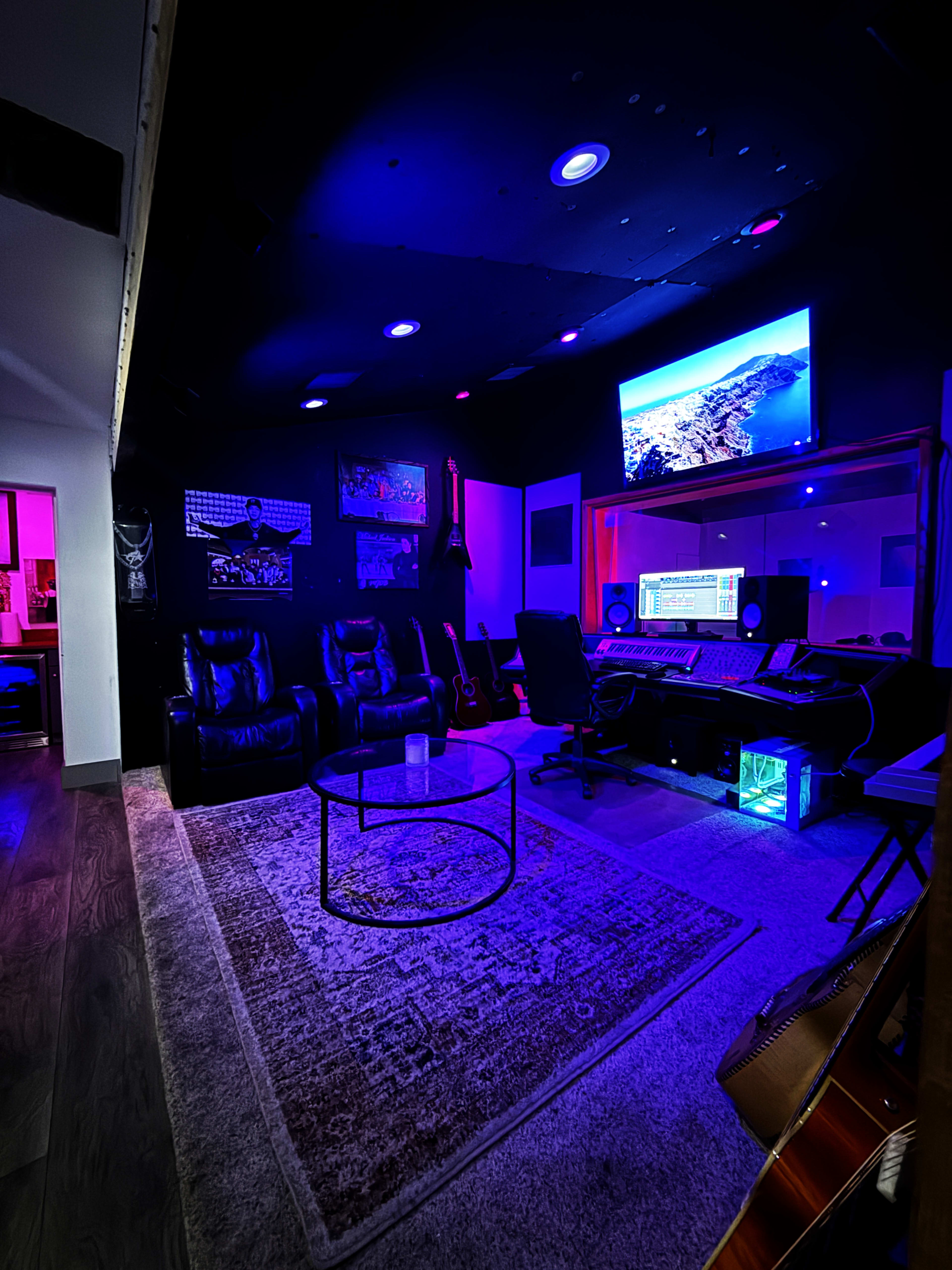 Vintage Downtown Recording Studio w/ Live Room & Lounge Image in Downtown, Santa Ana, CA