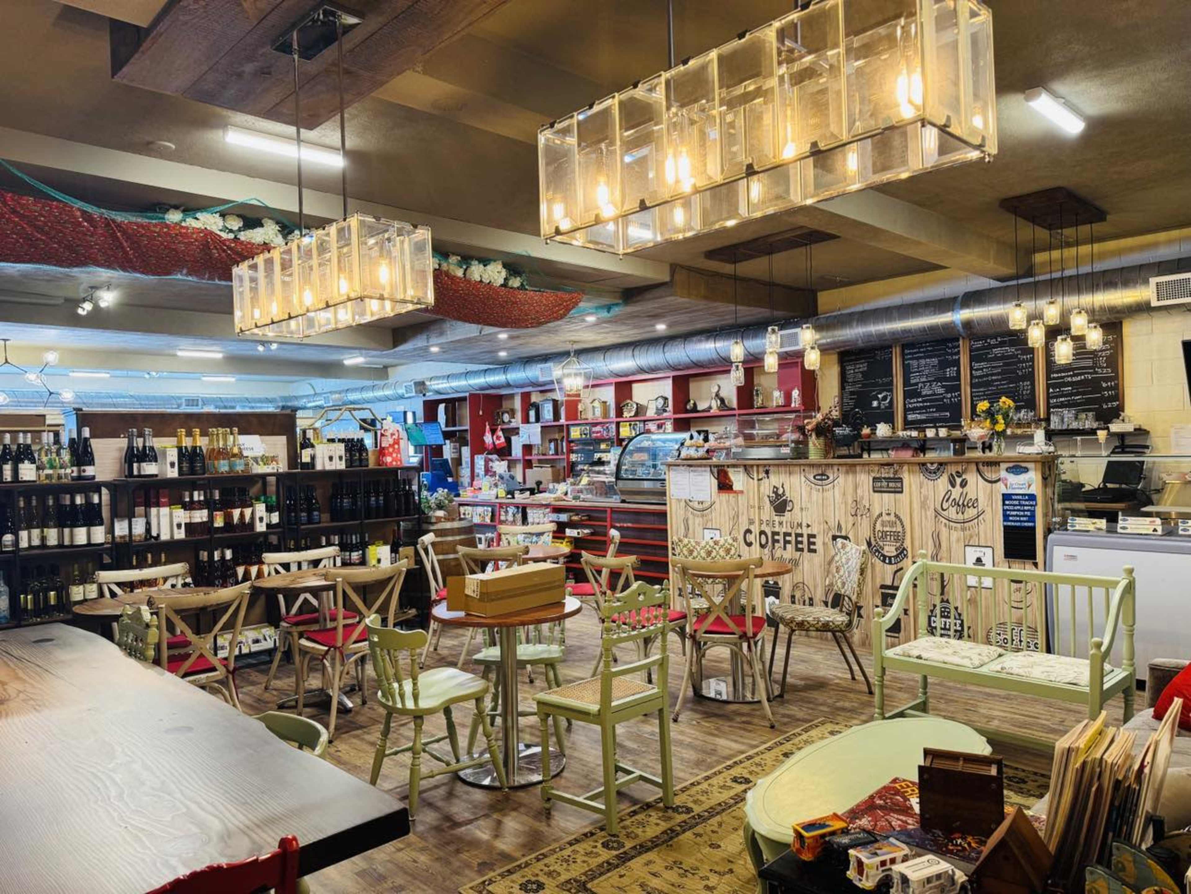 Rustic Country Store with a unique STAY.EAT.SHOP concept in Niagara Benchlands Winery Region Image in Campden, Campden, ON
