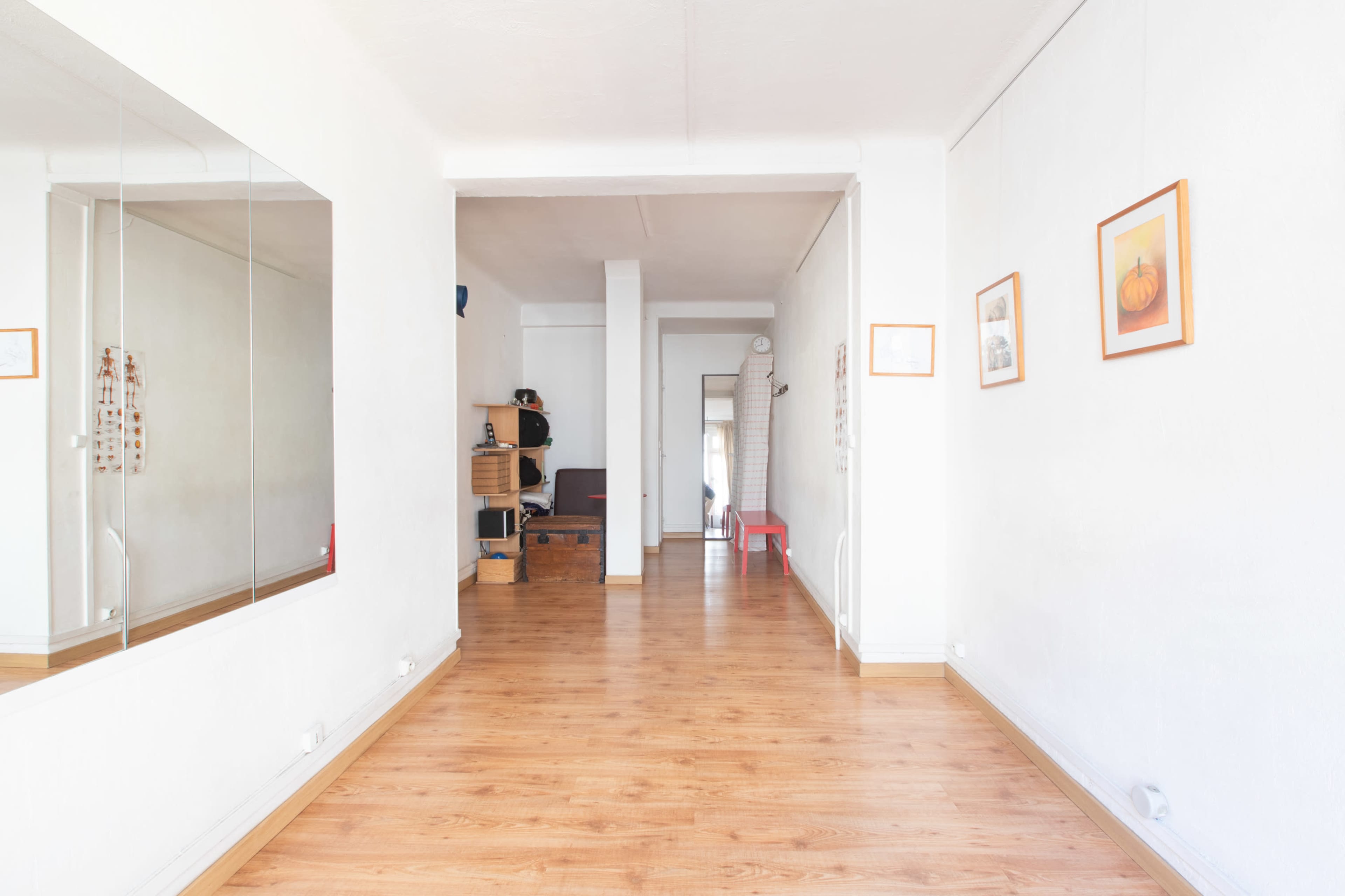 Studio de Yoga/Thérapie/Massages de 25 m2 - Paris 14è Image in Plaisance, Paris