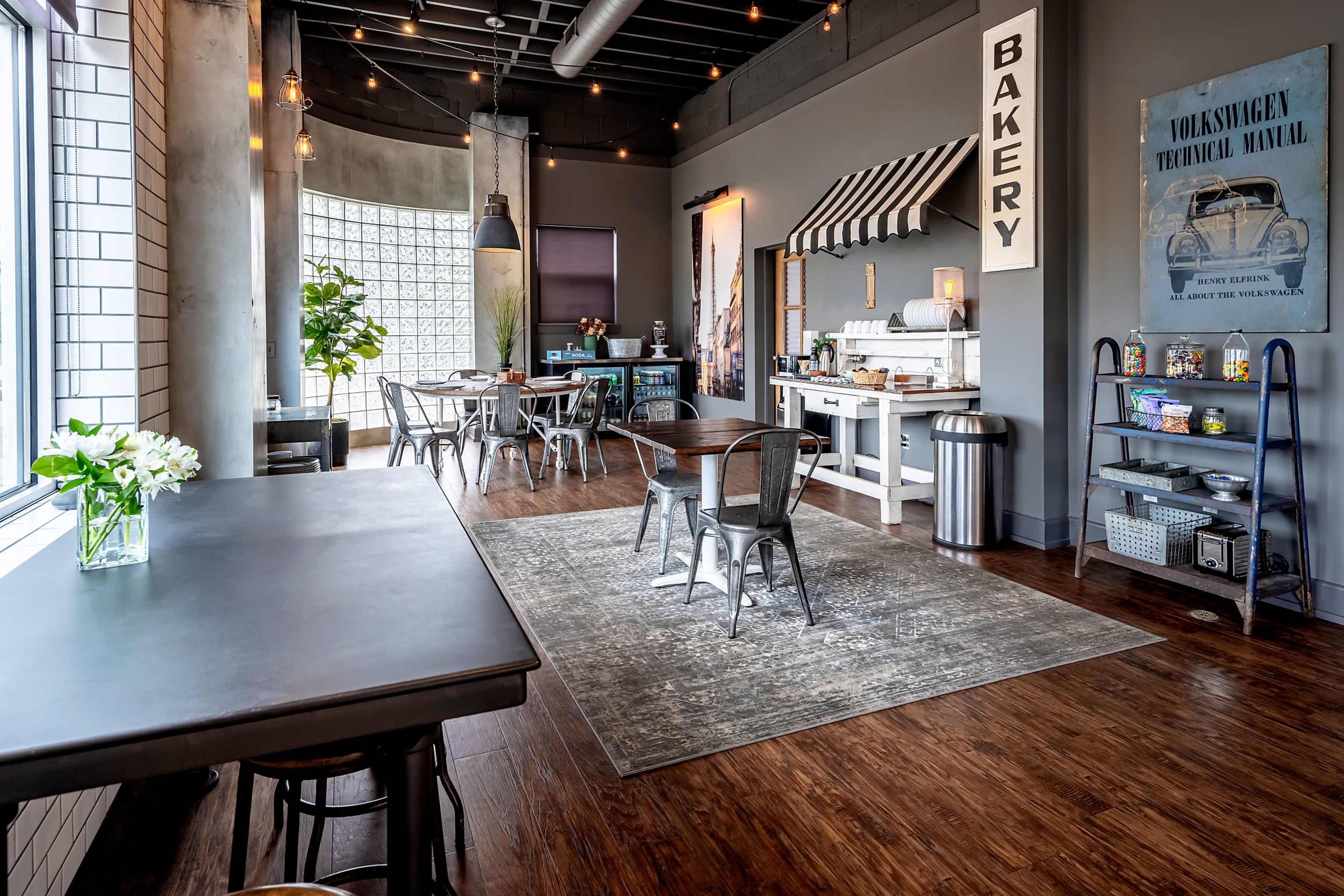 Creative space + kitchen for events, workshops & creative gatherings. Image in Clifton, Cincinnati, OH