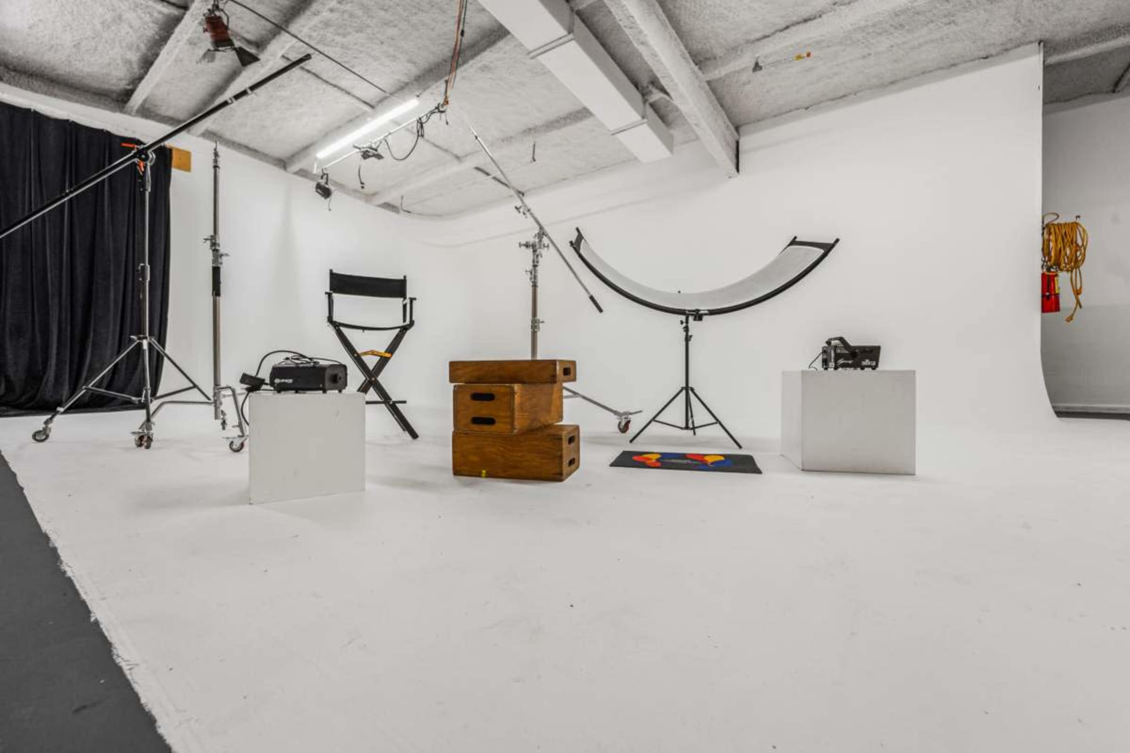 Modern Multifunctional Creative Space Image in Bolton, Mobile, AL