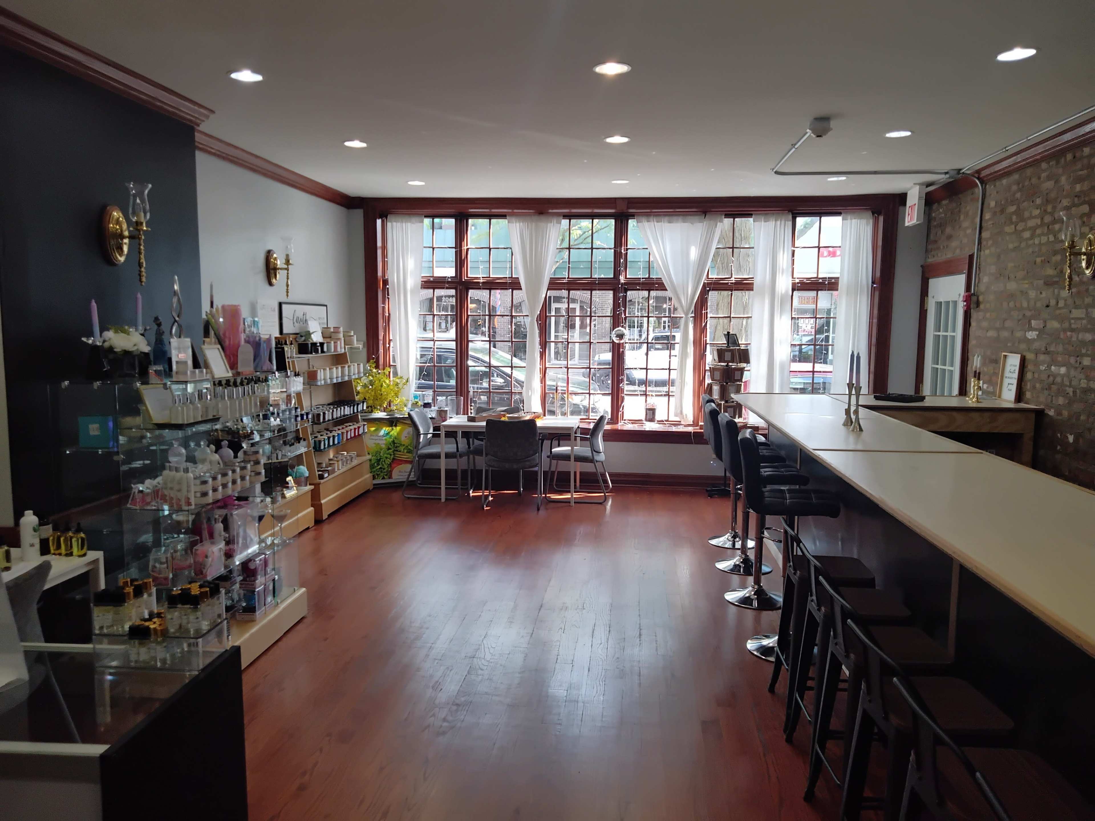 Candle Bar with Vintage windows Image in Thornton Township, Homewood, IL