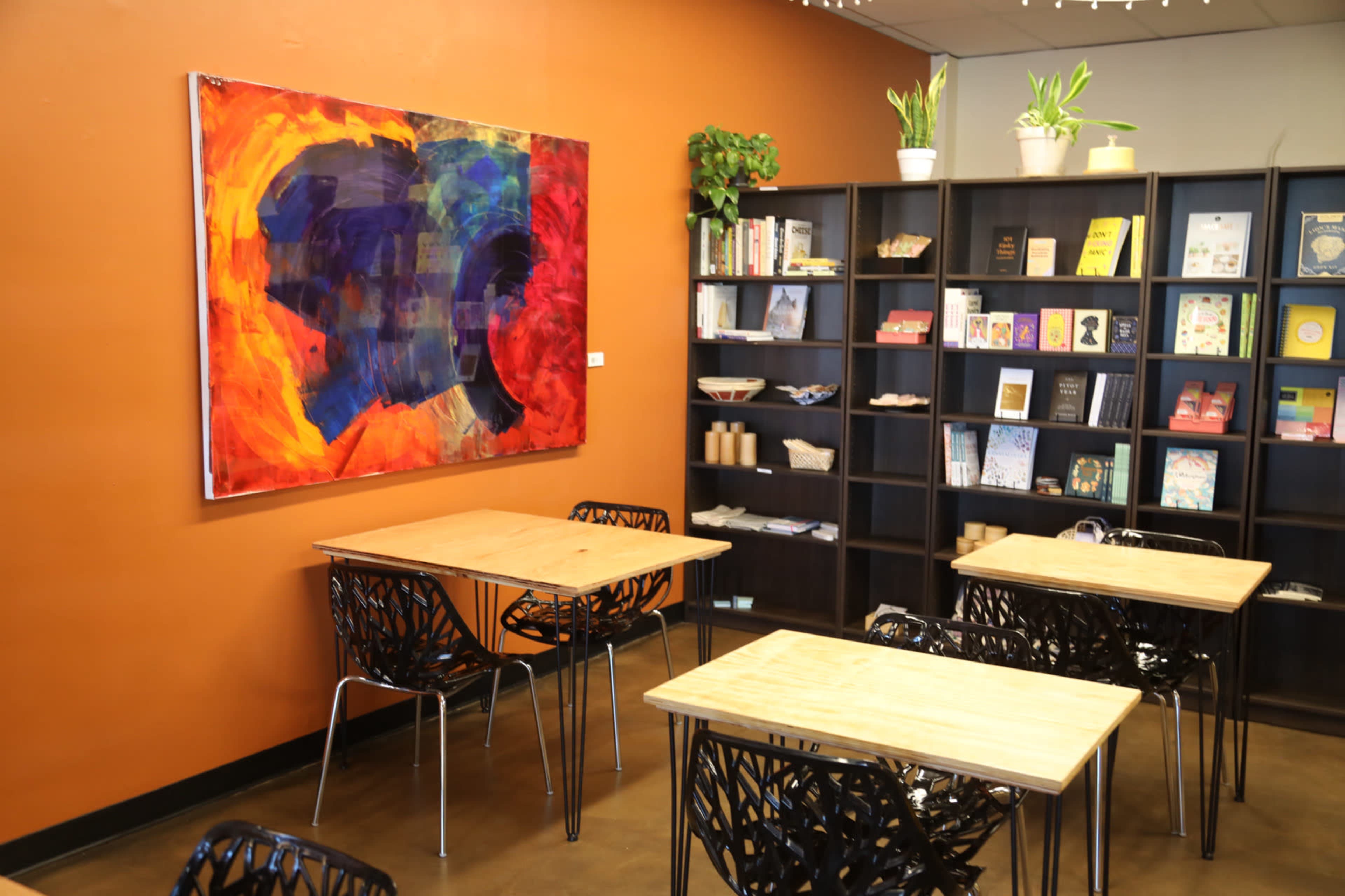 Cozy and relaxing space in North Phoenix. Image in Paradise Valley Village, Phoenix, AZ