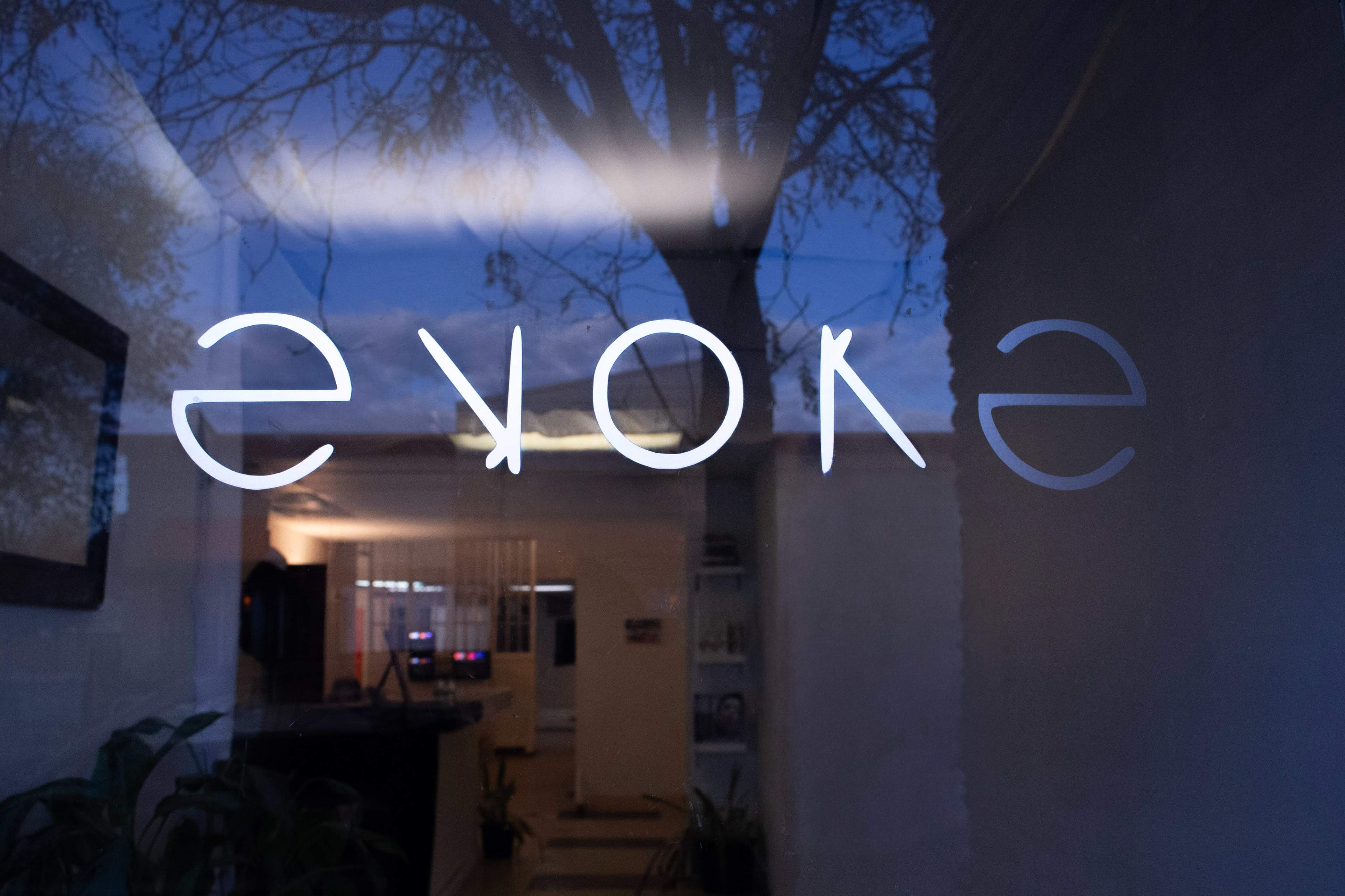 Professional Art Gallery & Event Space for Nonprofits, Meetings & Rehearsals Image in Belmont Cragin, Chicago, IL