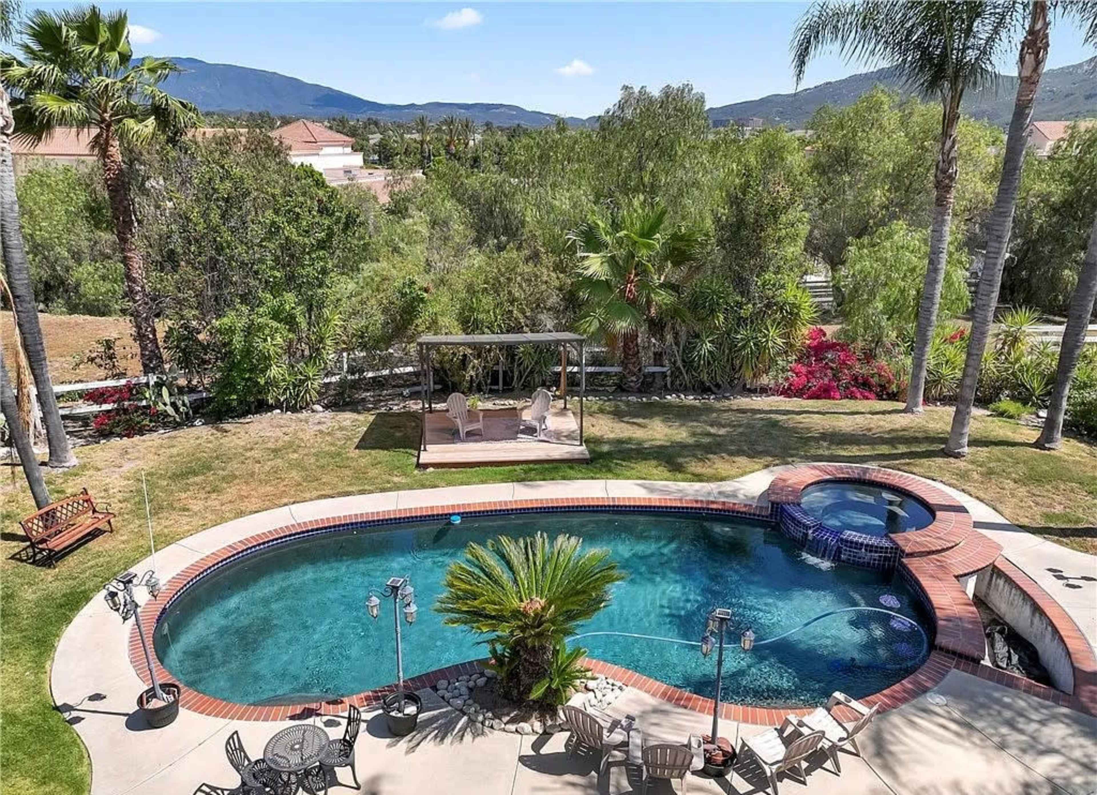 Large Spacious Home on Over 2 Acres in Temecula! Image in Temecula, Temecula, CA