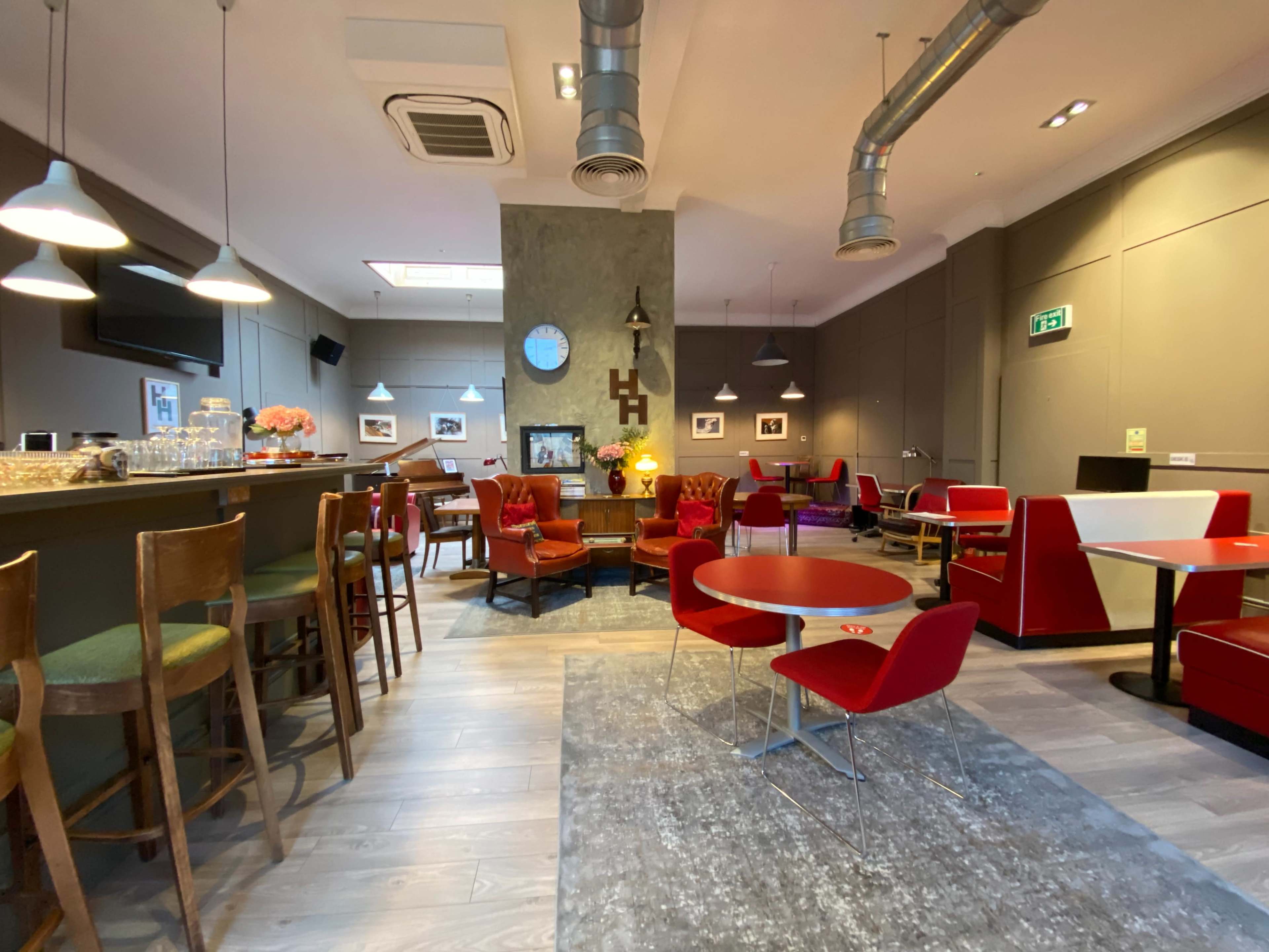 Hatcham House Image in London, 70 standing, 50 seated, ENG
