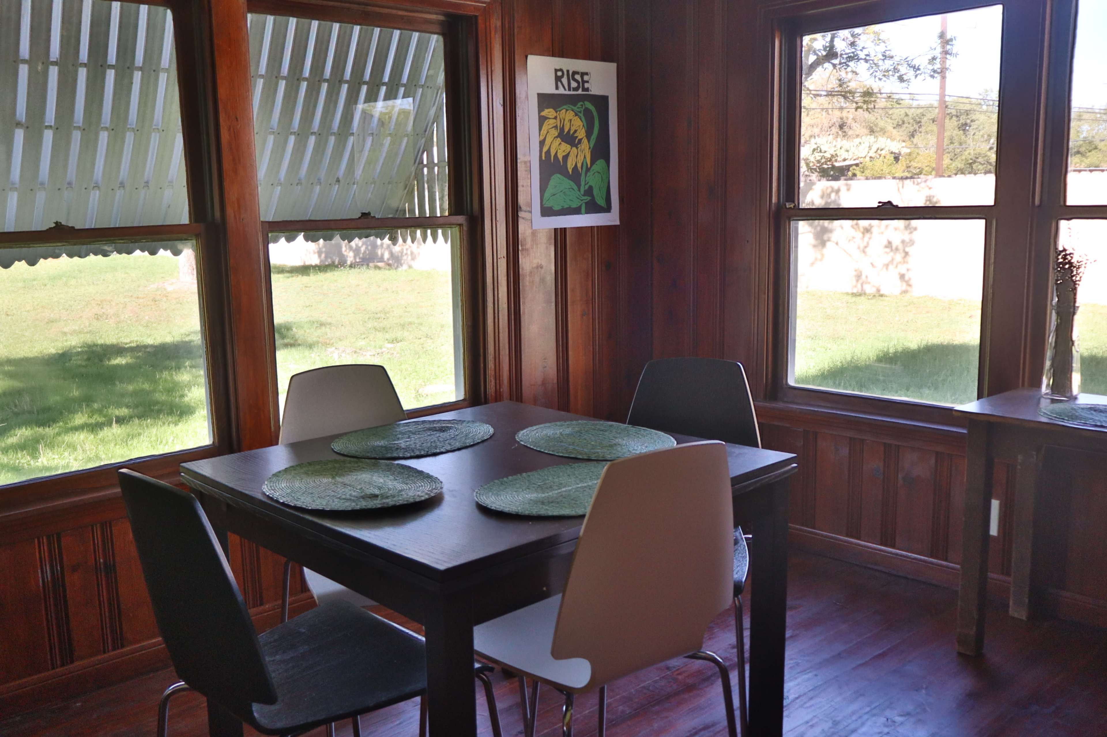Restored, Midcentury Farmhouse with Wide Open Spaces Image in Pecan Springs-Springdale, Austin, TX