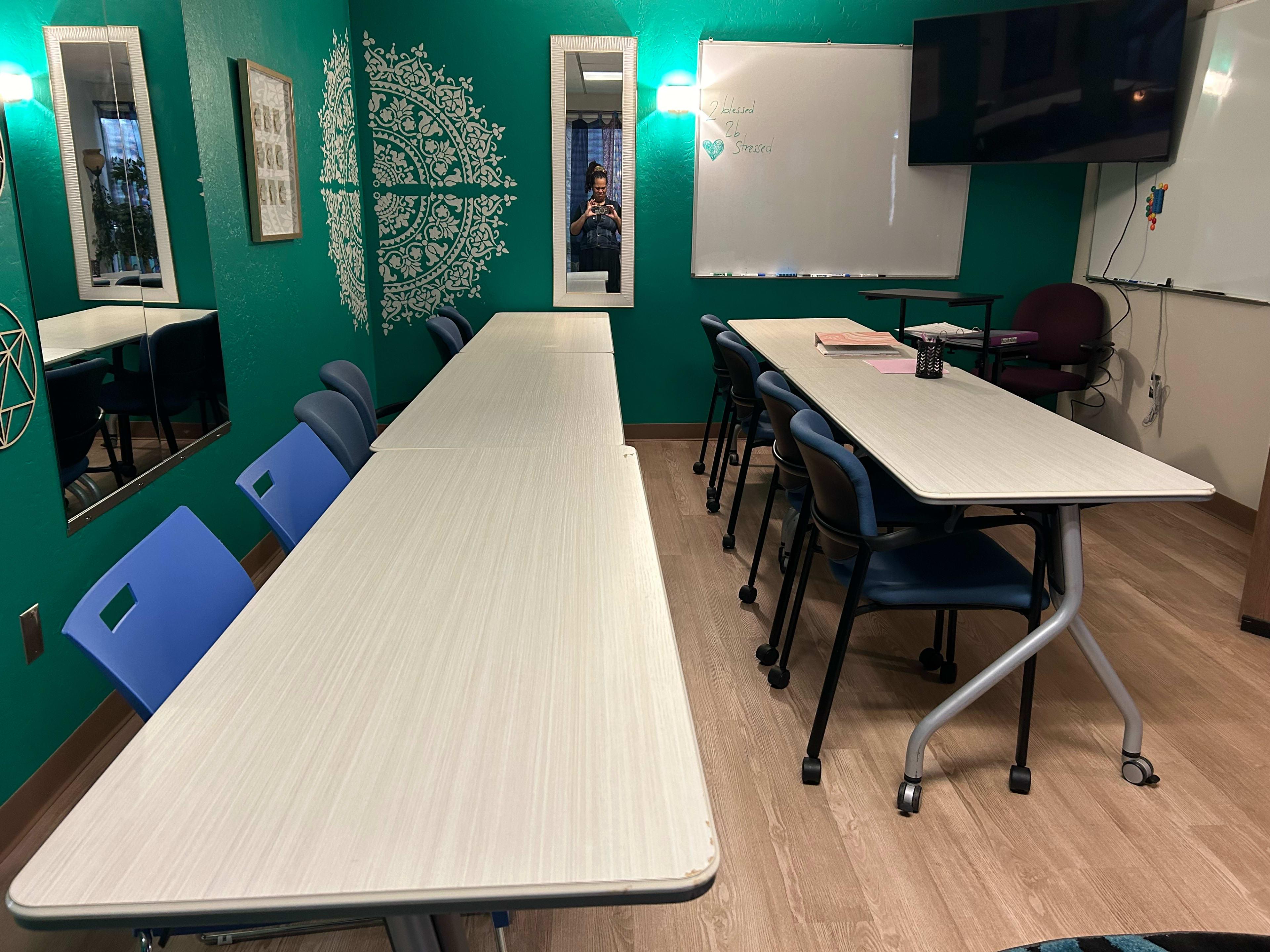 Downtown office space for therapy or groups of 10 Image in Encanto Village, Phoenix, AZ