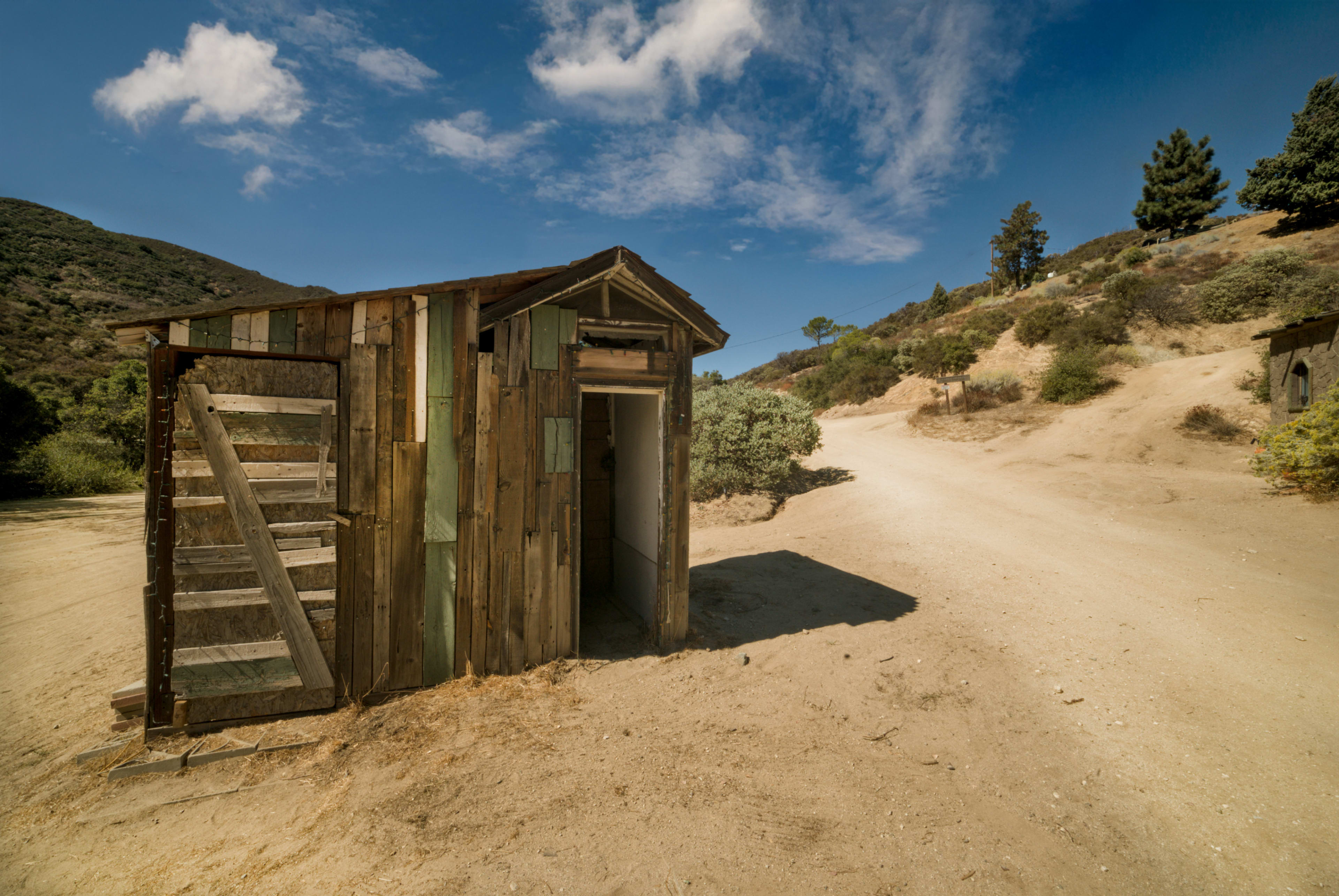 Weathered Desert Shack – Abandoned High Desert Film Site Image in Leona Valley, Leona Valley, CA