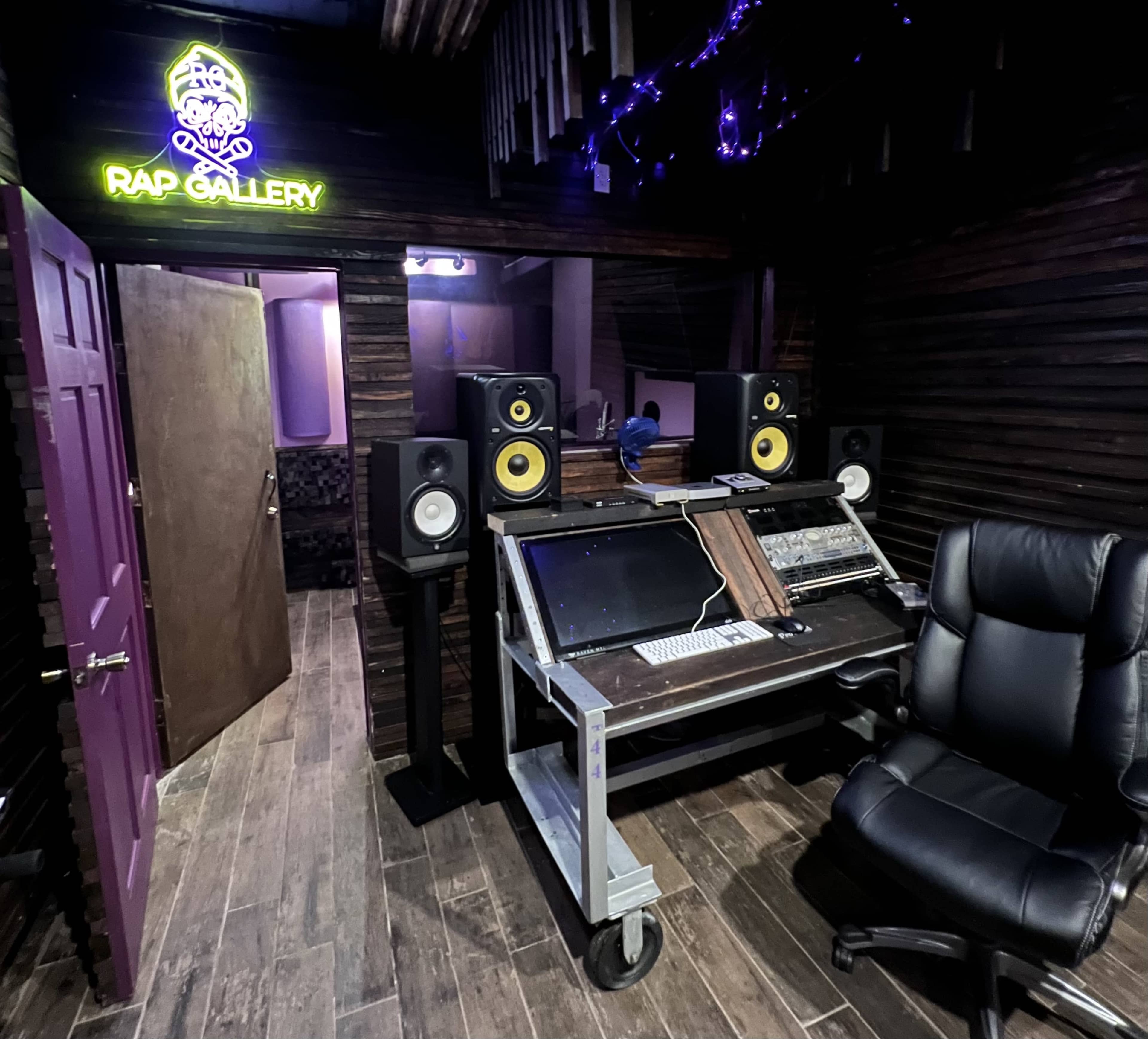 All Wood Vibe Recording Studio Brand New Image in Harrisburg, Harrisburg, PA