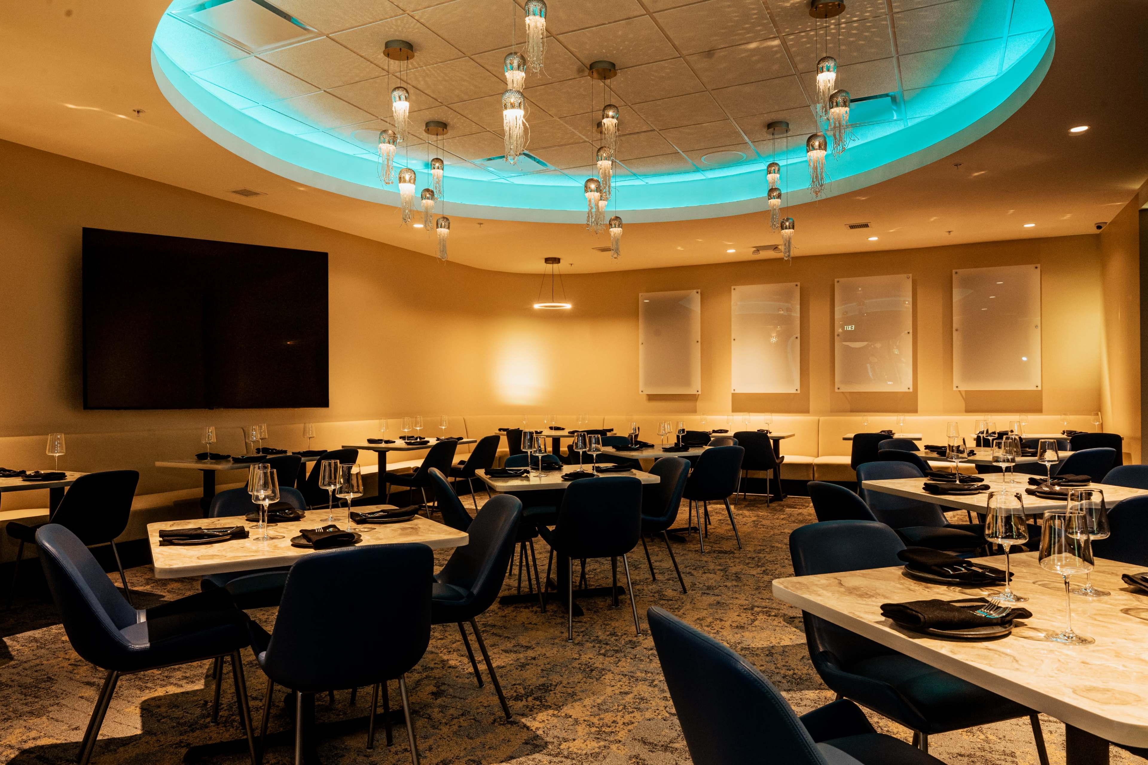 Downtown Modern Restaurant Event Space Image in Centennial, Redwood City, CA