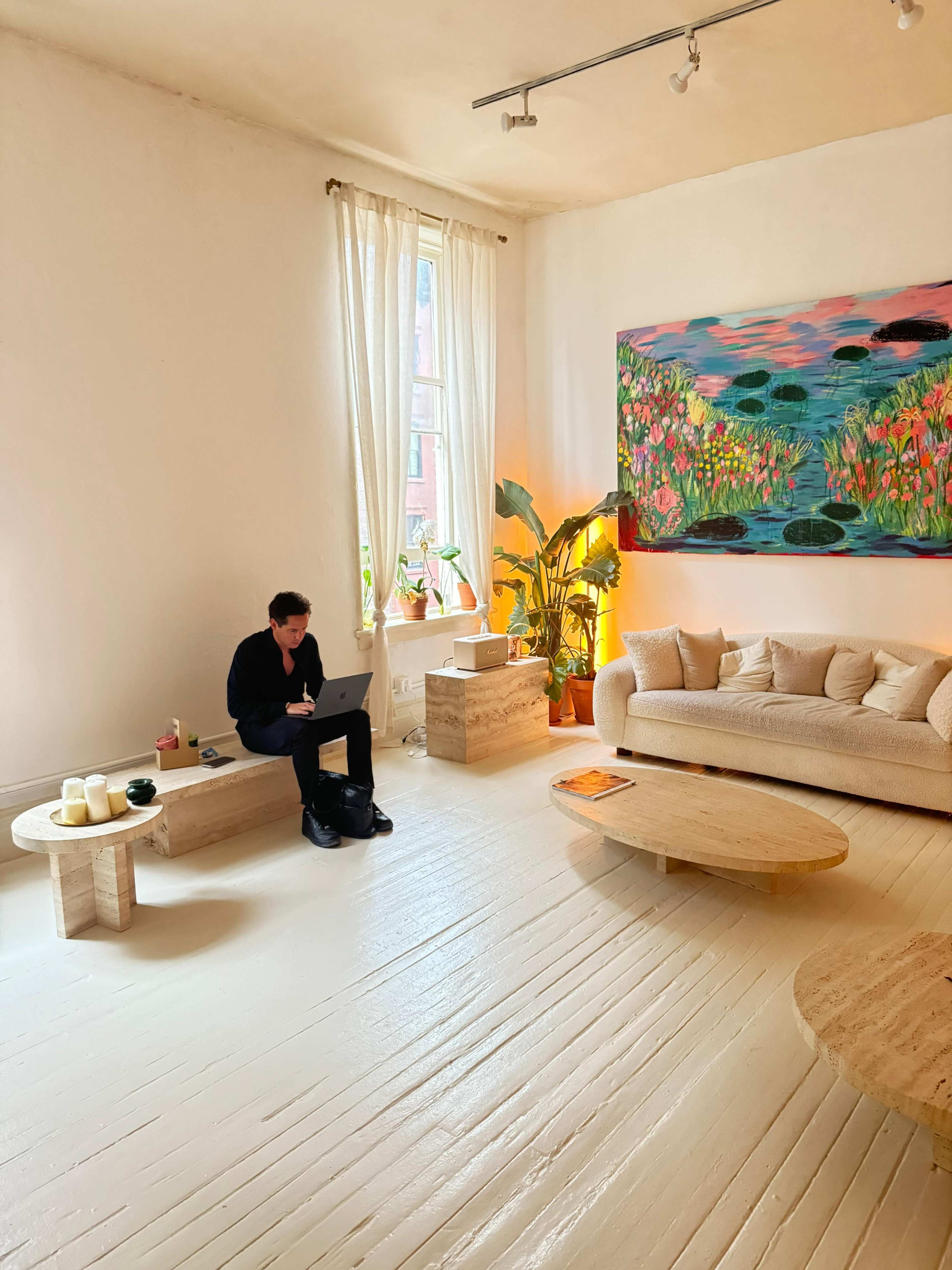 CROSBY St. SOHO Studio, 13ft Ceilings! AMAZING LIGHT Image in Lower Manhattan, new york, NY