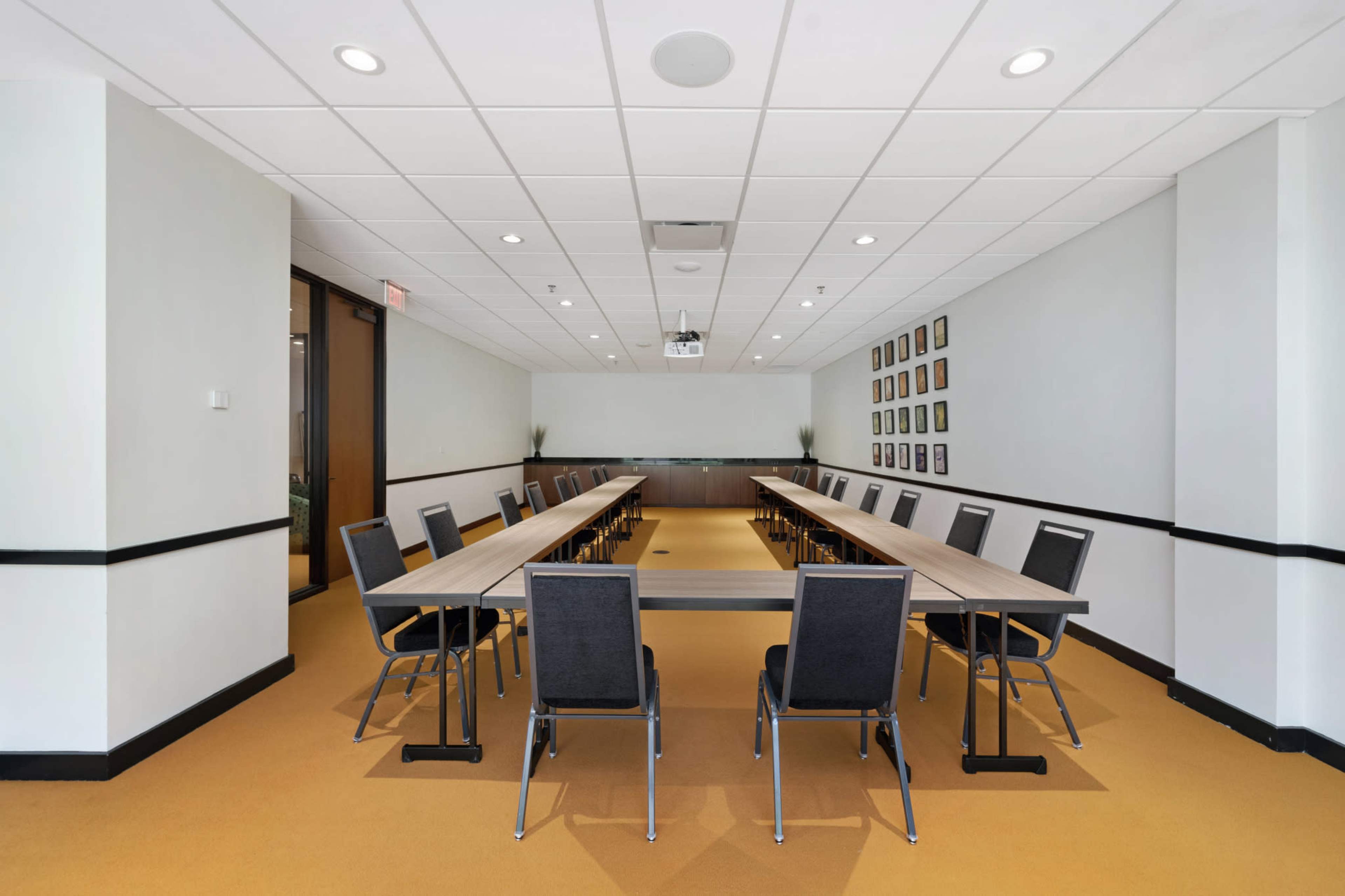 Fairlane Hotel Meeting Room in Downtown Nashville Image in Downtown, Nashville, TN