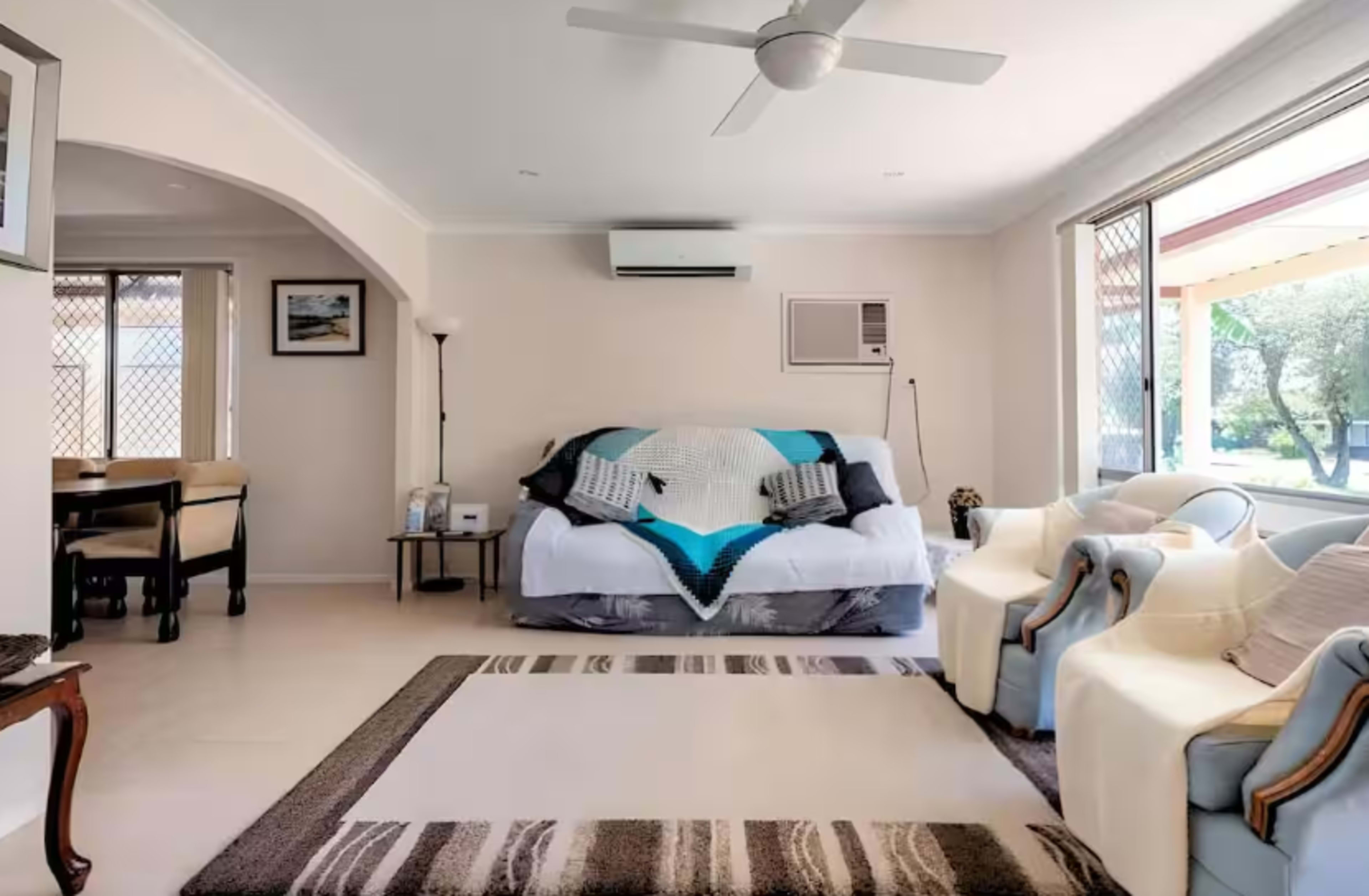 Quiet Kingswood Home with Spacious Kitchen & Lounge Image in Kingswood, Kingswood, NSW