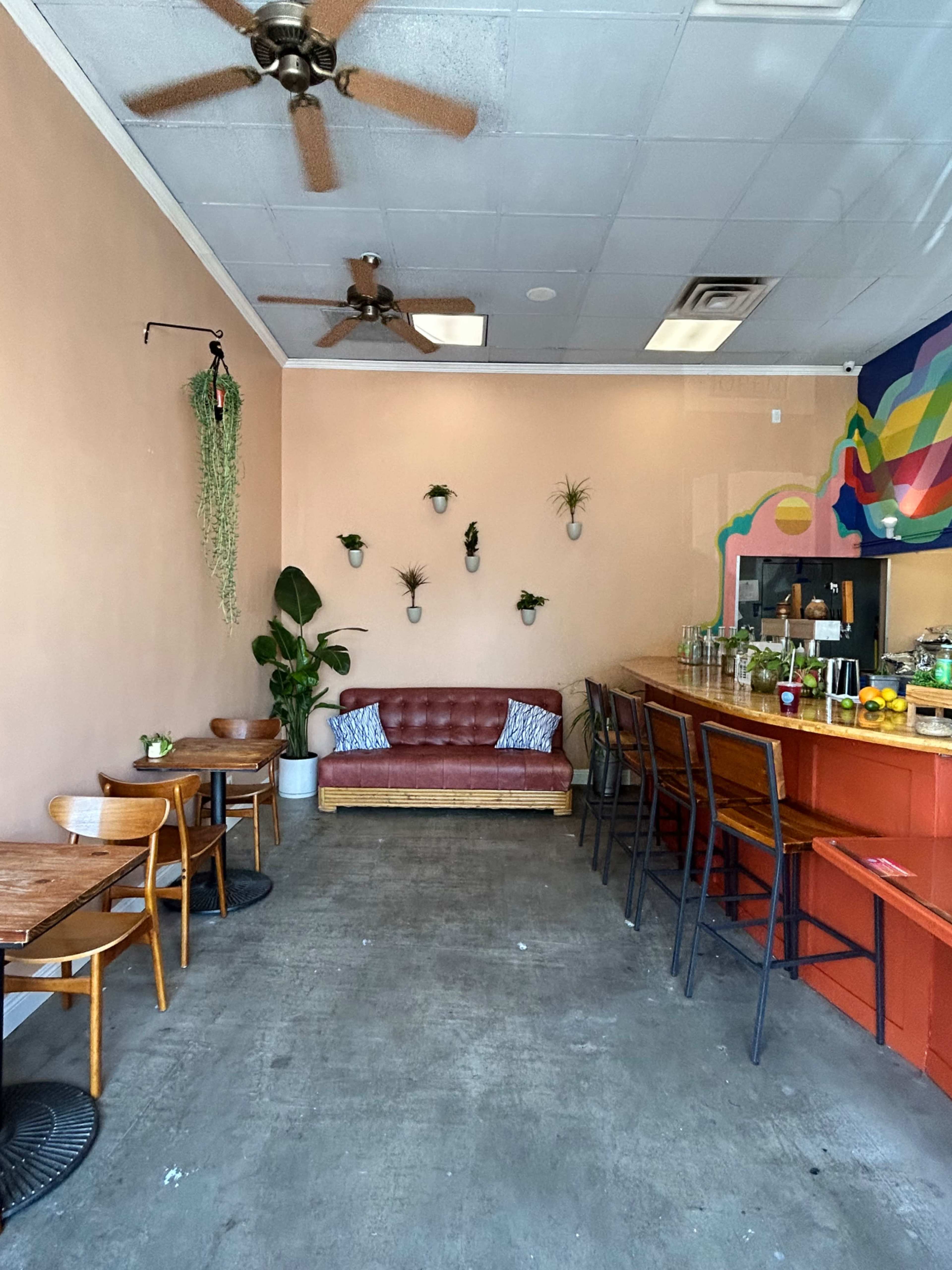 Colorful Bar with Ample Natural Light Image in Lamanda Park, Pasadena, CA
