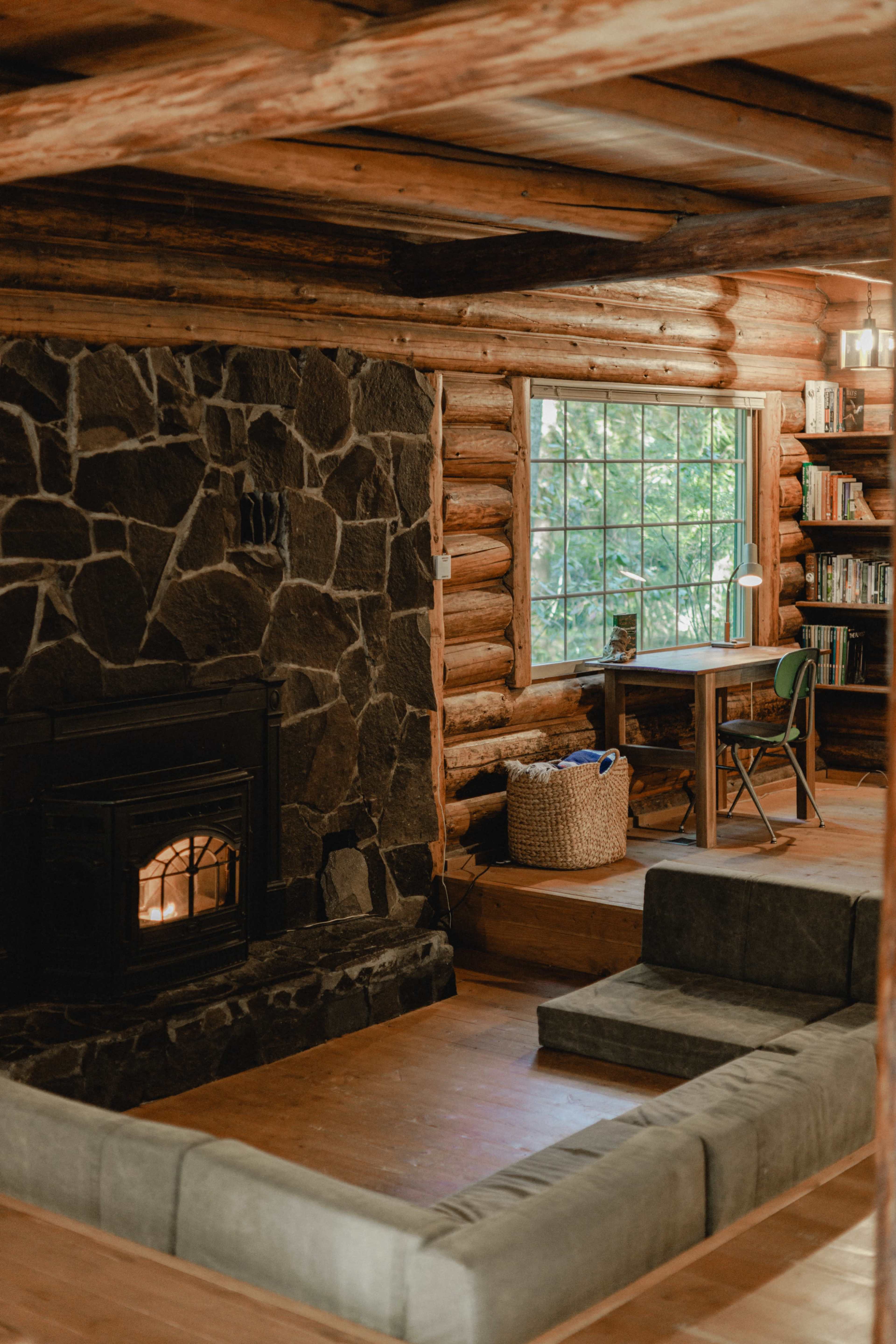 Grand Hand Build Log Cabin Image in Mount Hood Village, Rhododendron, OR