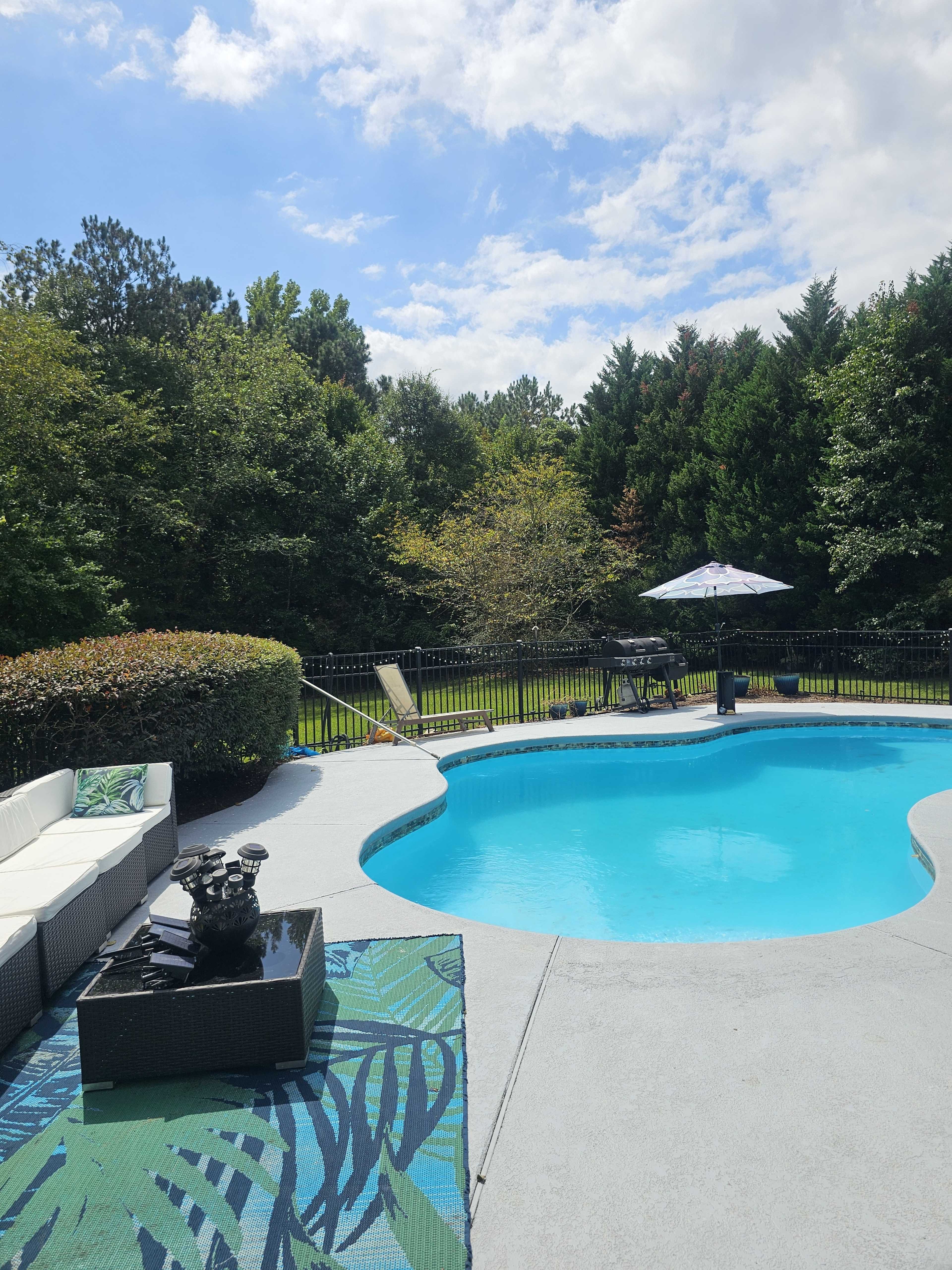 Beach house style home Image in Semmes Park, Atlanta, GA