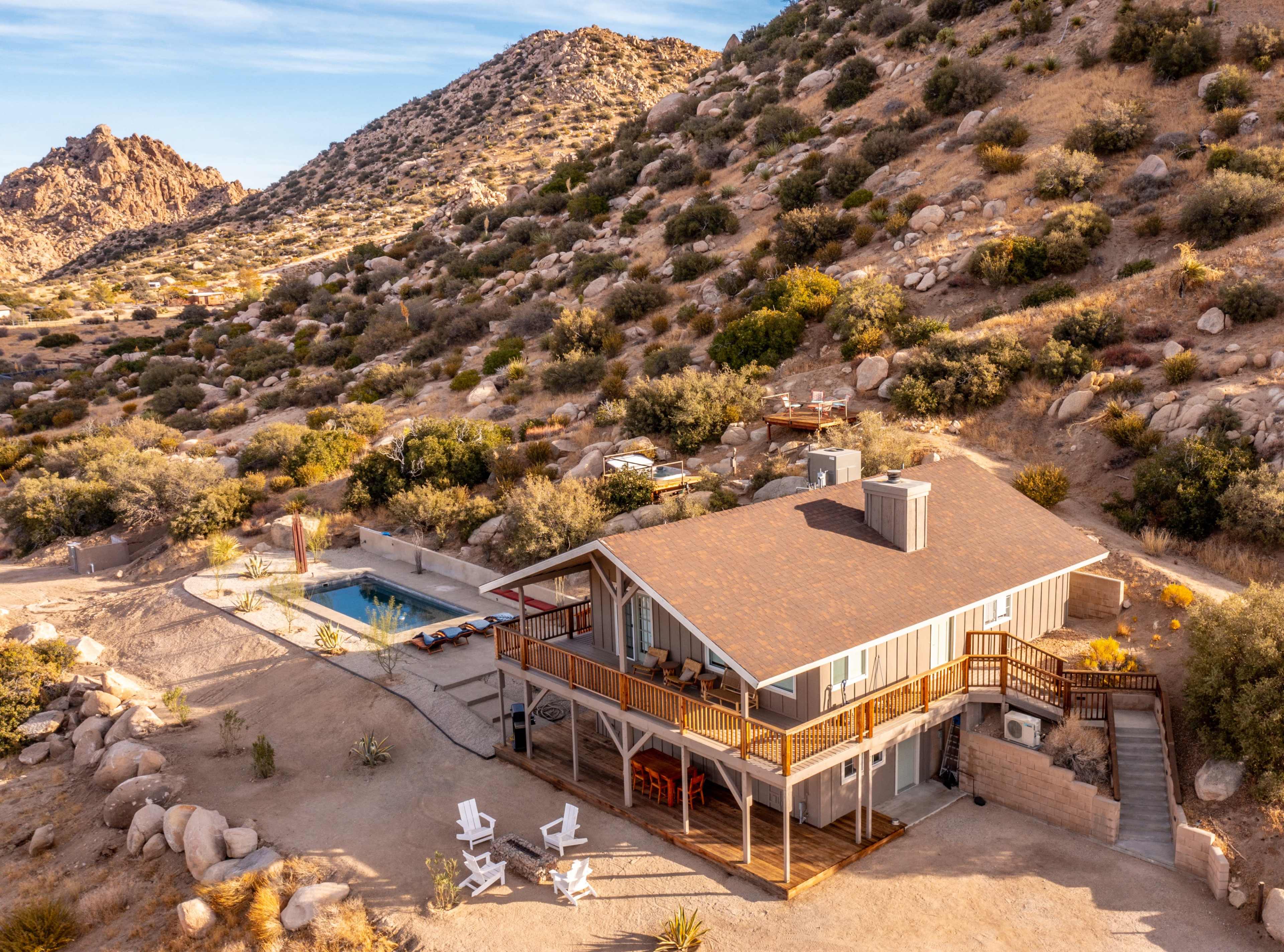 Pioneertown Vista Amazing Views, Pool, Walk to Pappy's Image in Pioneertown, Pioneertown, CA