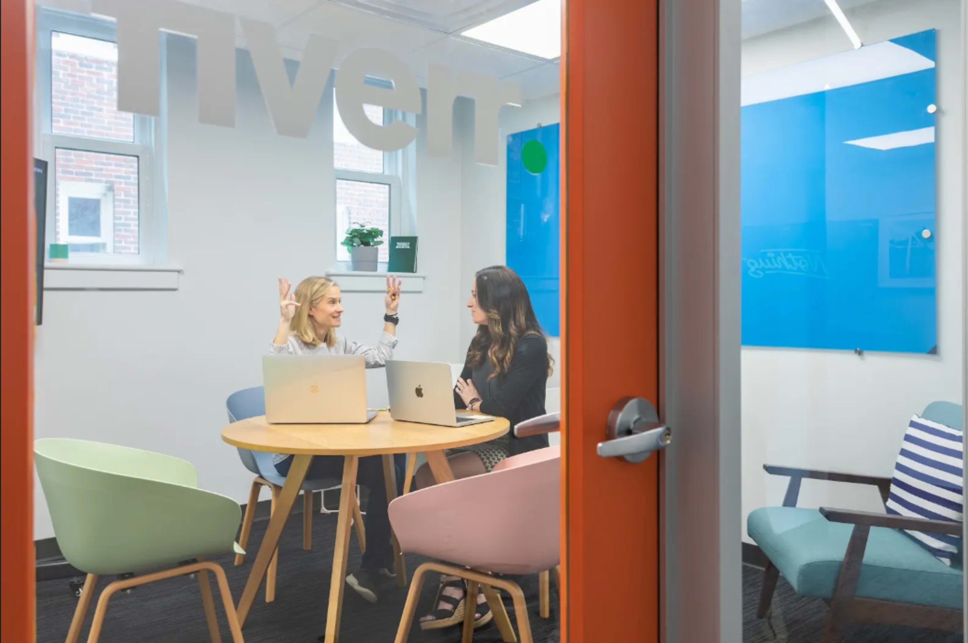 Huddle Room for 4 Image in Northeast Orlando, Orlando, FL