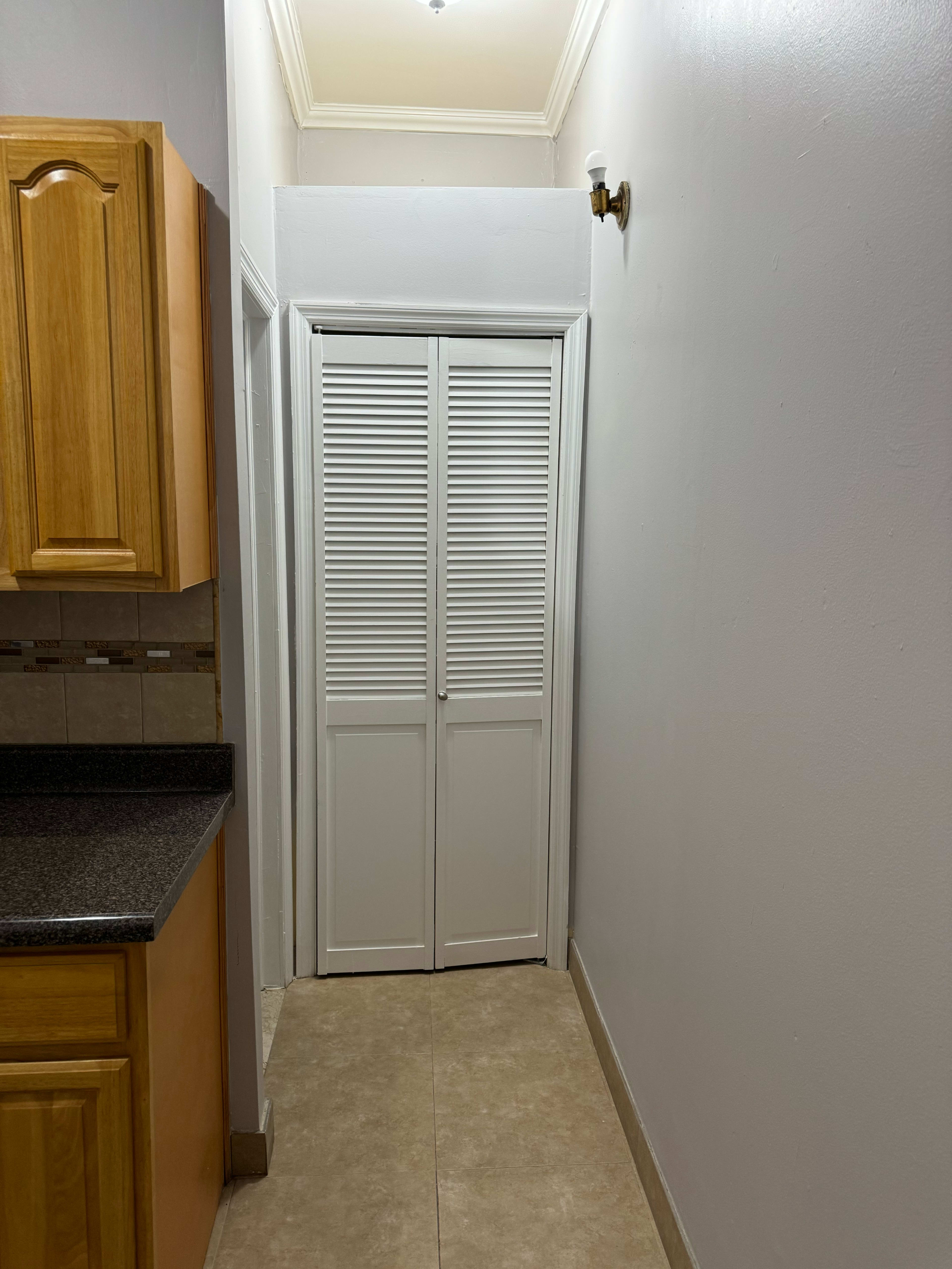 Cozy Apartment with backyard space Cozy Image in Canarsie, Brooklyn, NY