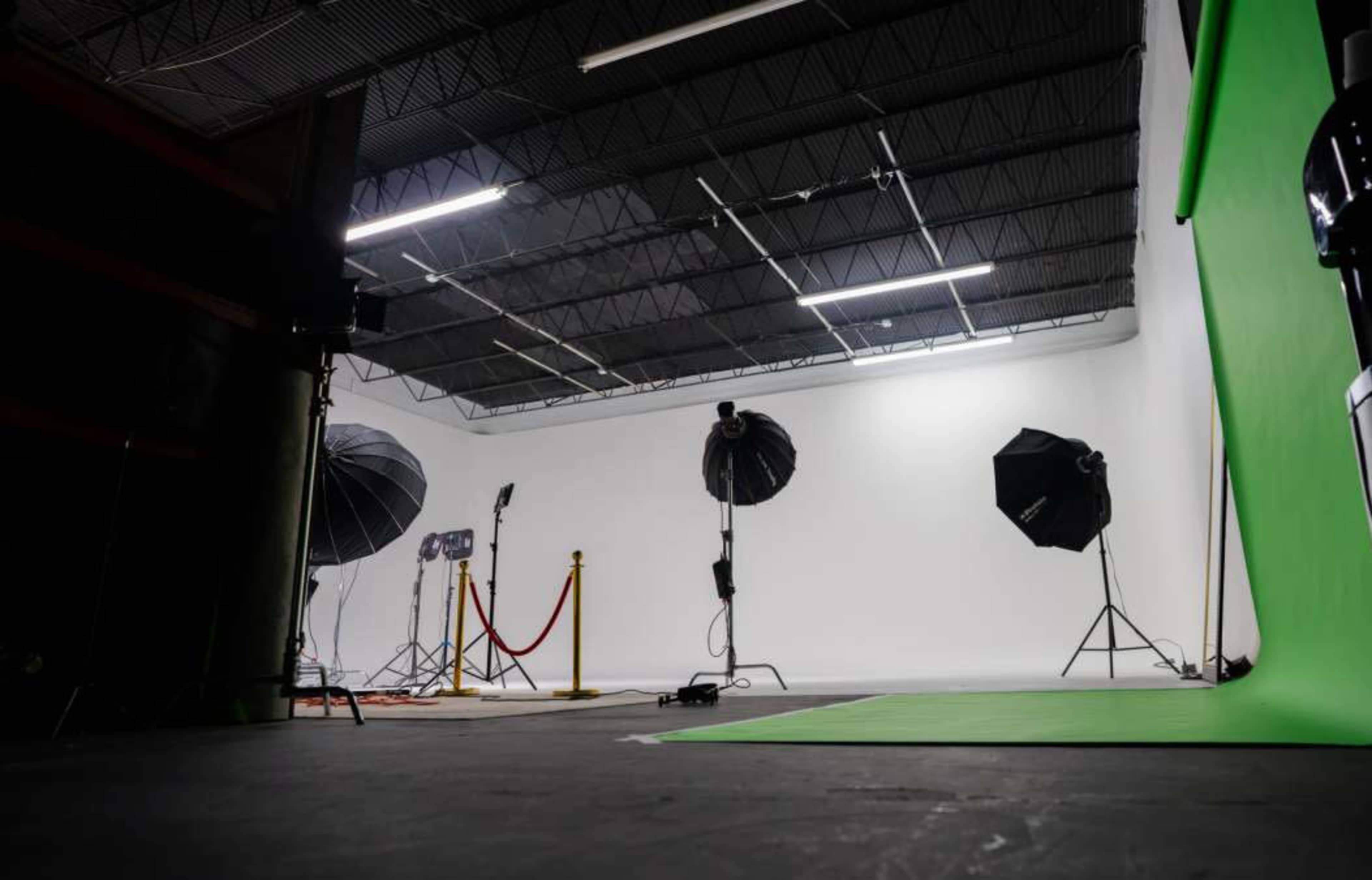 Luxury Photo / Video and Film Studio Image in Hialeah Gardens, Hialeah Gardens, FL