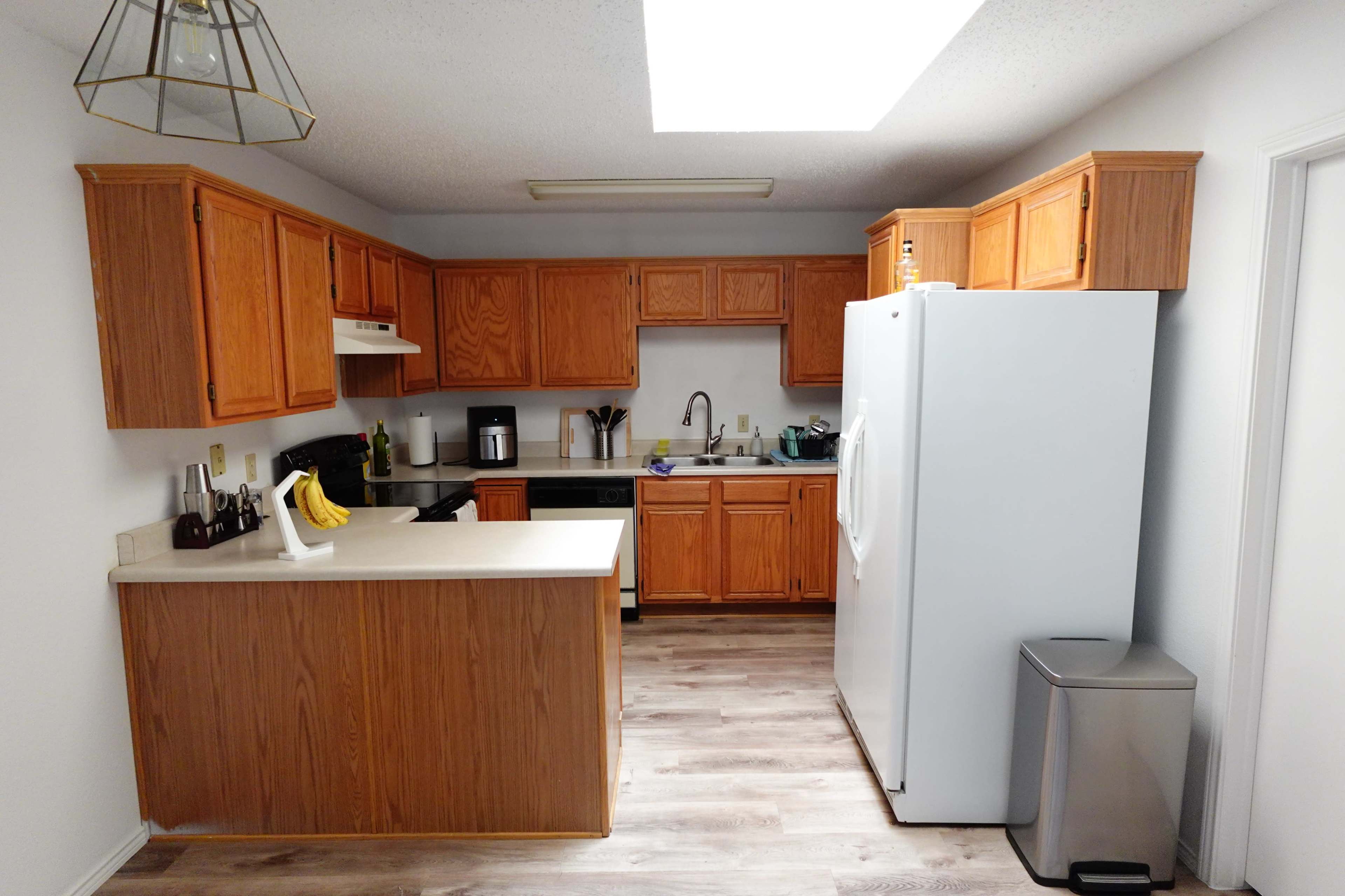 Standard house that could be used for creative purposes Image in Southeast Arlington, Arlington, TX