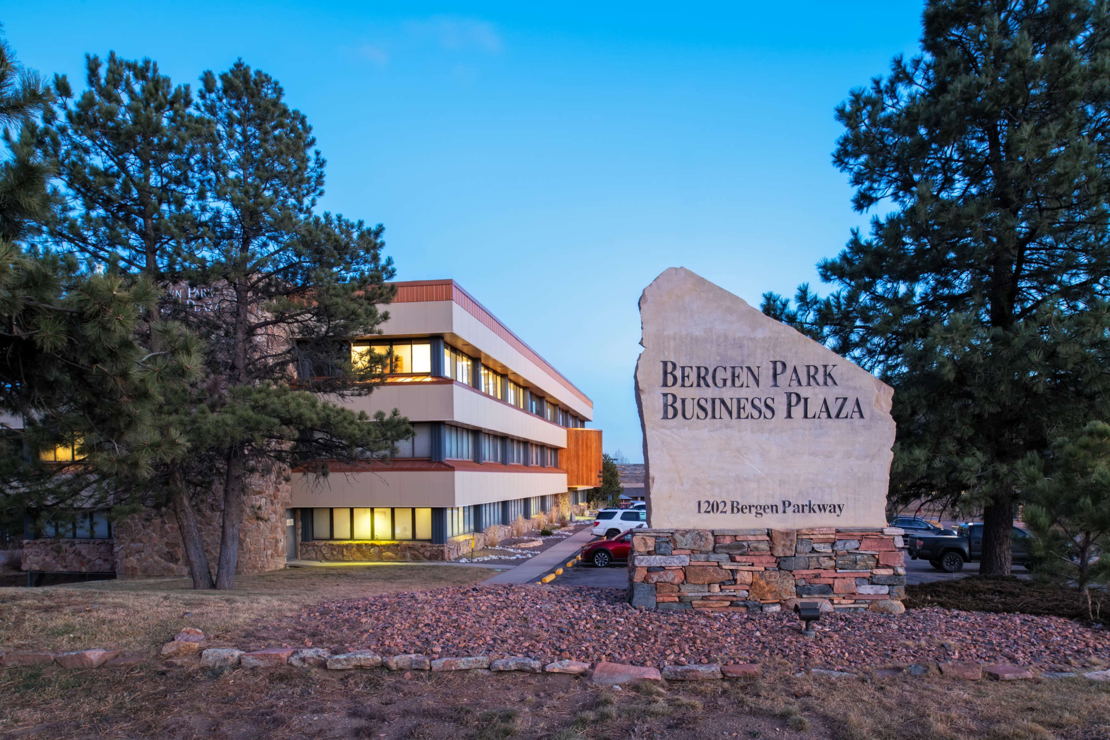 Evergreen Event Space with views of Bergen Peak Image in Tanoa & Hiwan, Evergreen, CO