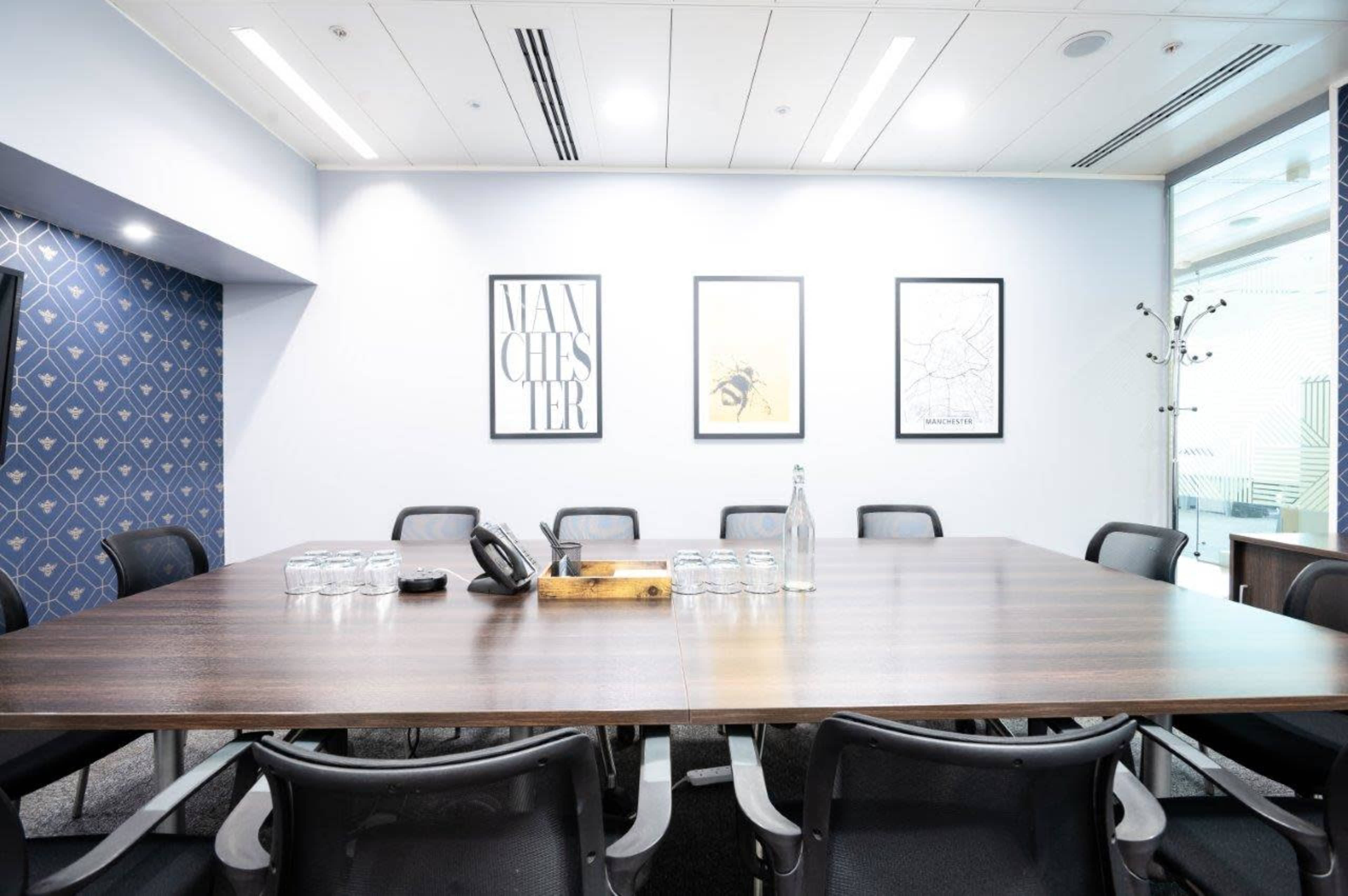 Meeting Room for 12 Attendees in Spinningfields - Egerton Image in Deansgate, Manchester, ENG
