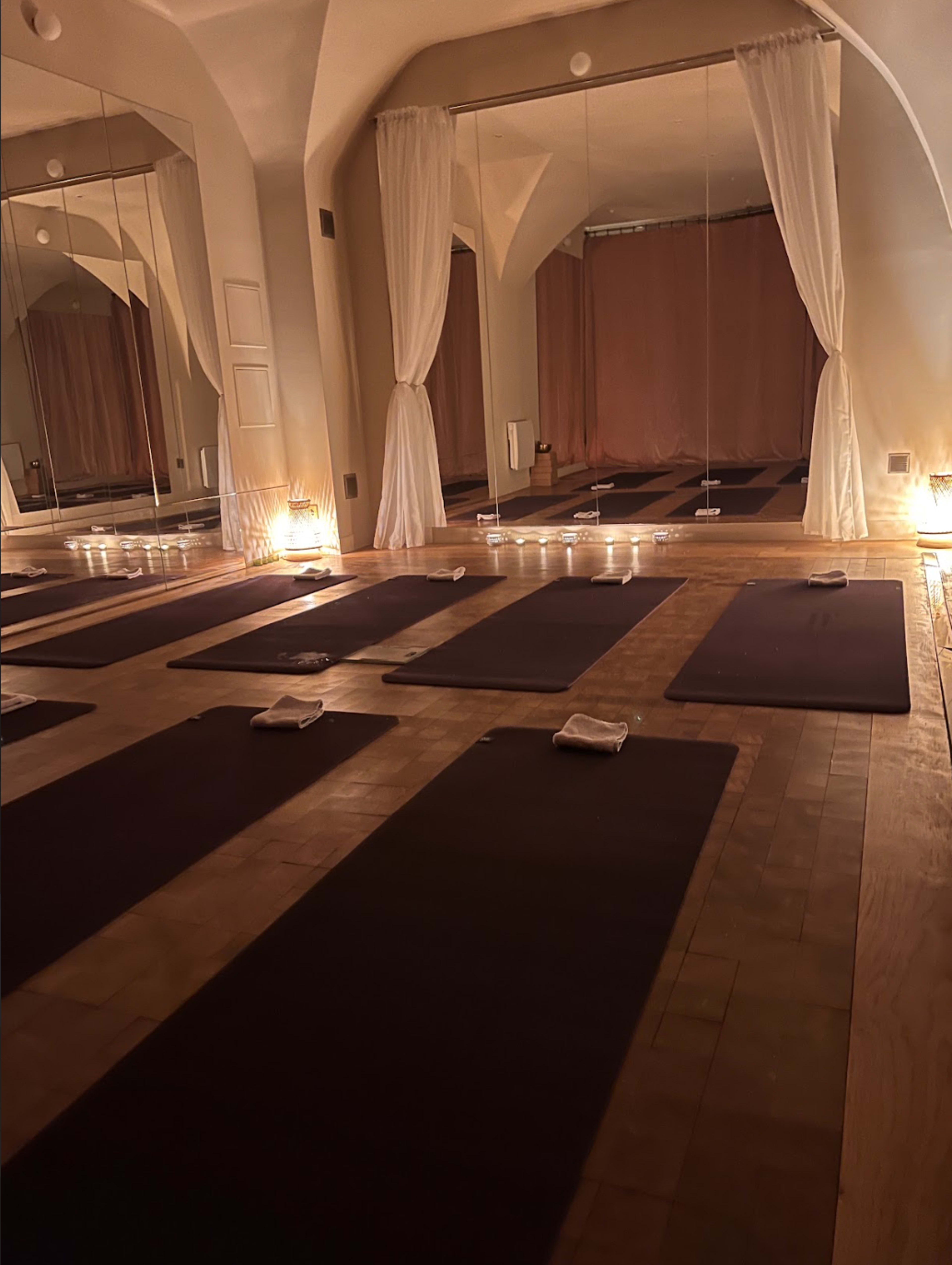 Studio de yoga Image in Les Halles, Paris