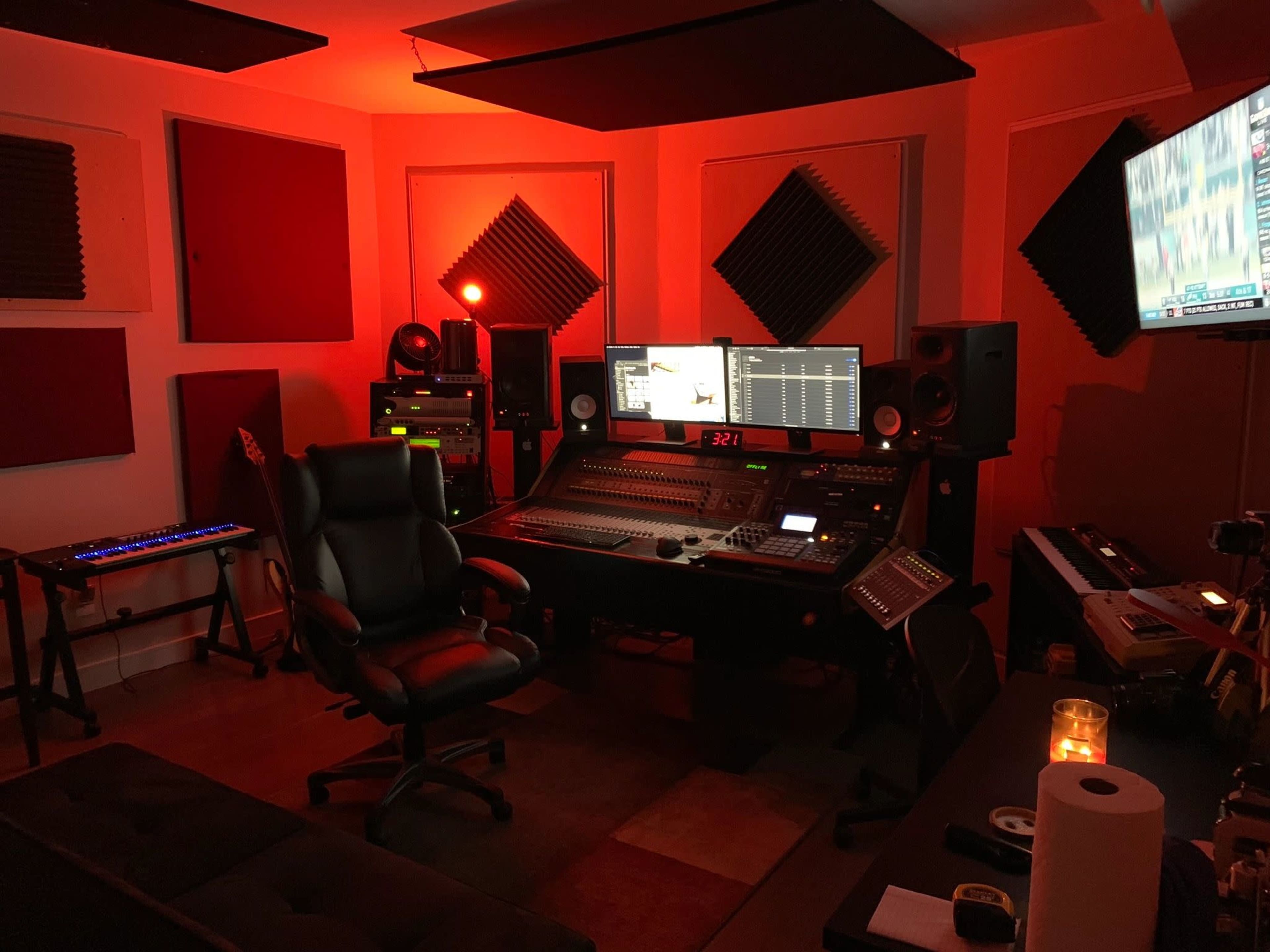 Stardome Platinum Touch Studio Image in Readville, Boston, MA