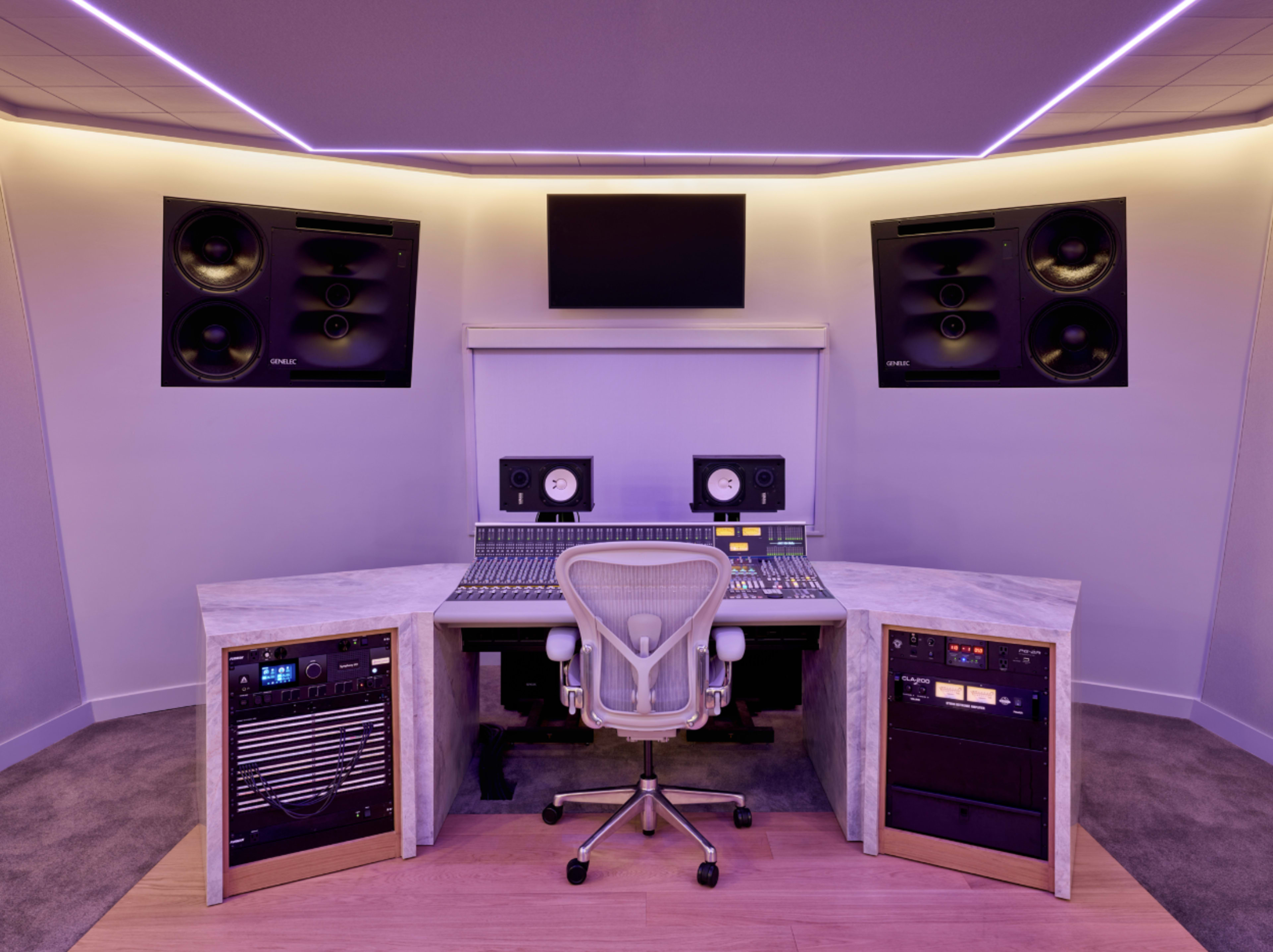 Luxury Recording Studio & More! Image in Central LA, West Hollywood, CA