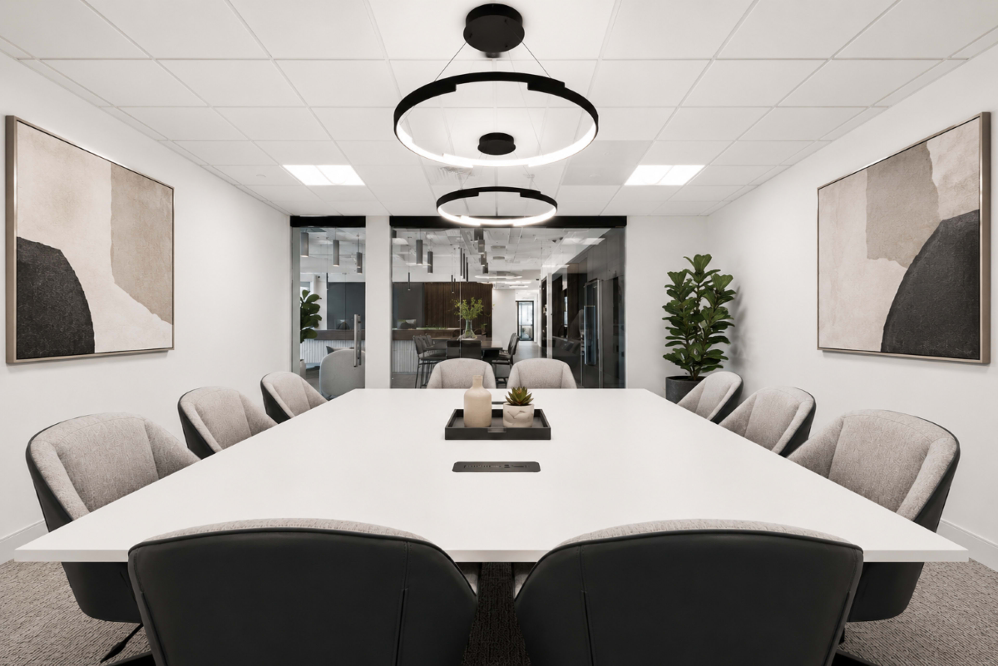 Private 6 Person Meeting Room Image in Beverly Hills, BEVERLY HILLS, CA