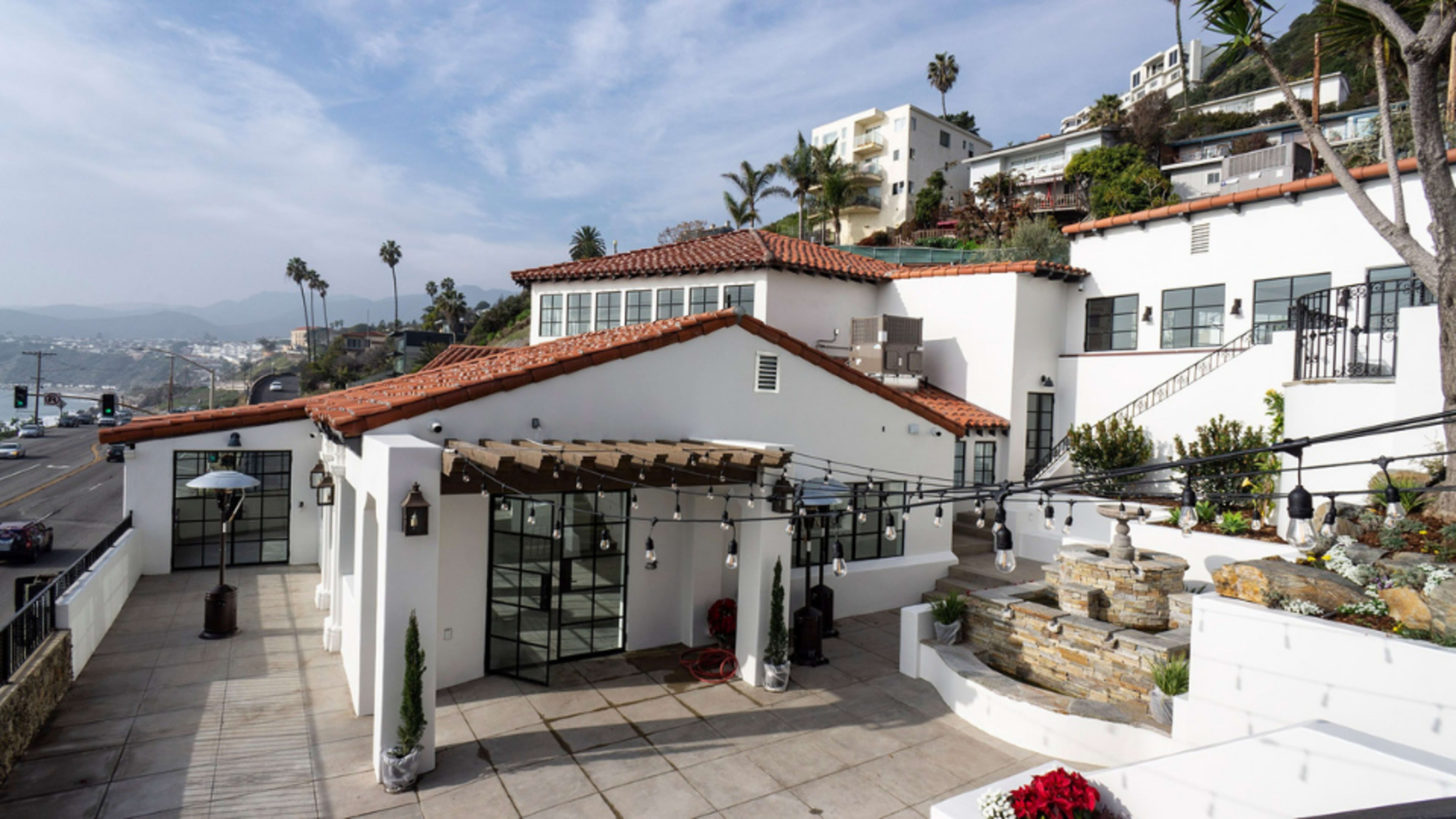 Surfside on PCH - 2nd Floor Grand Room Image in Pacific Palisades, Pacific Palisades, CA