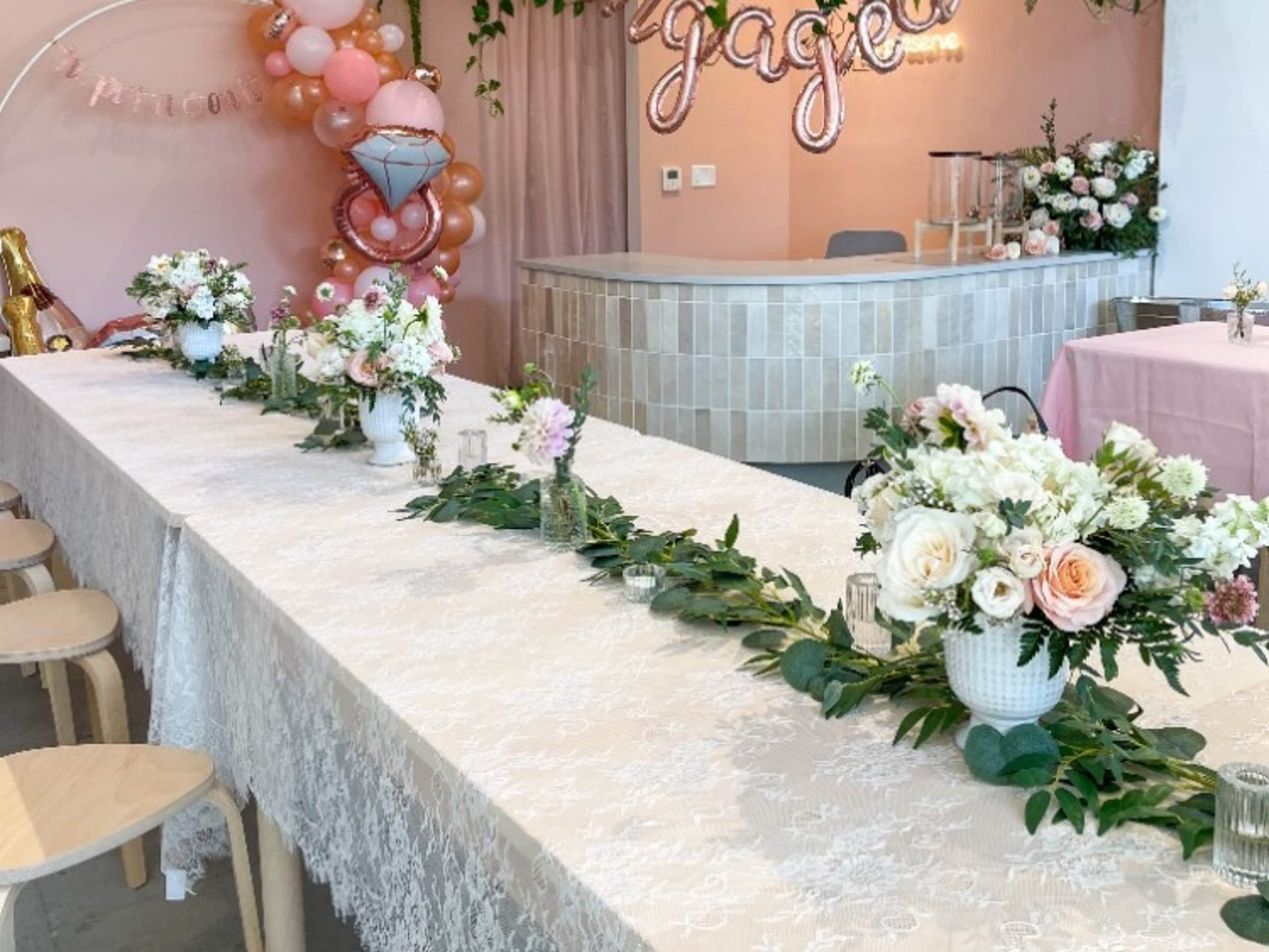 Lace Table Cloths Rental
