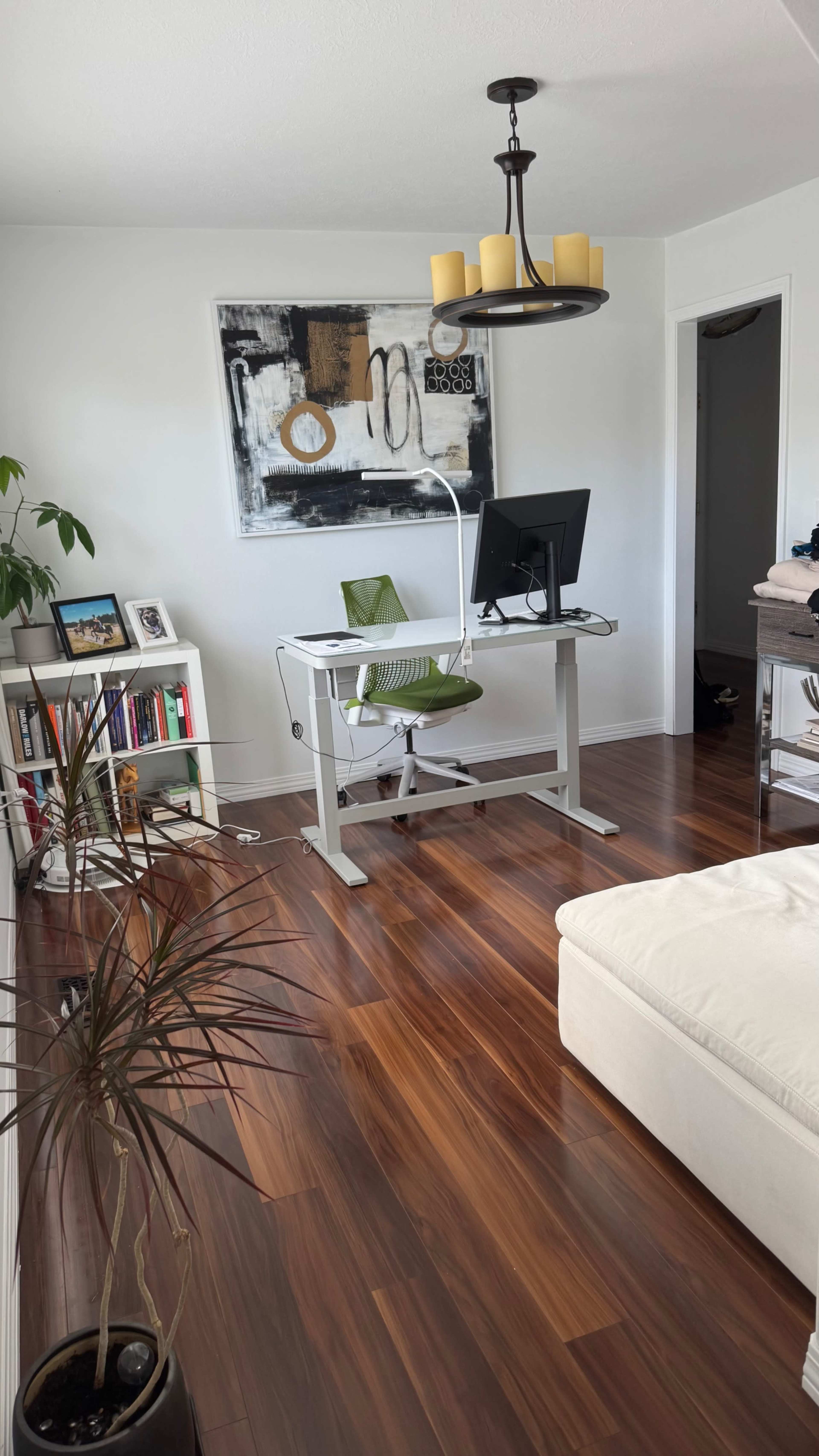 Natural Light Lifestyle Studio Home – Multiple Sets in One Location Image in Southeast Portland, Portland, OR