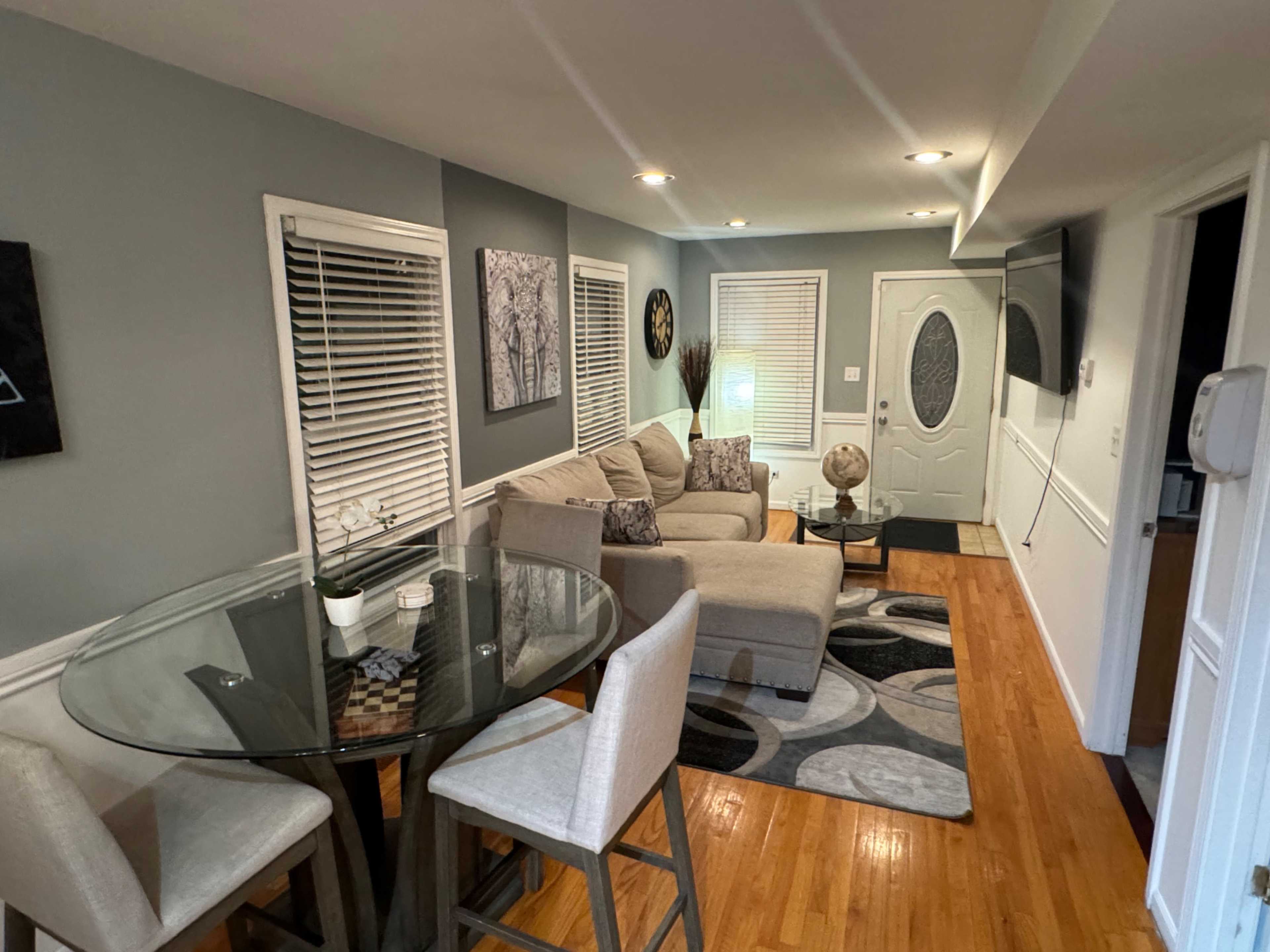 Cozy and spacious 4 bedroom house, 3 floors, fireplace, with pond in the back yard Image in South Side, Chicago, IL