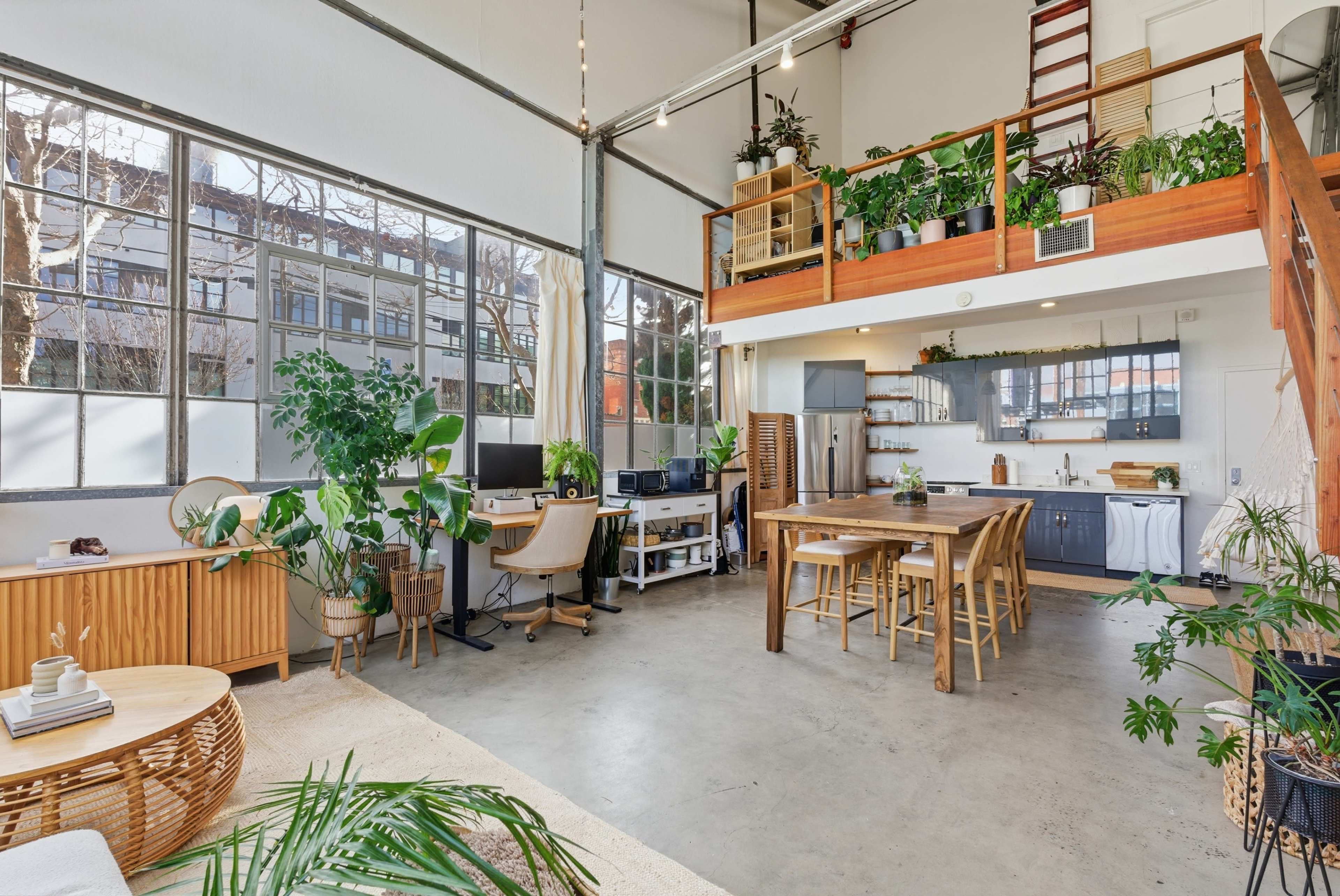 Dogpatch Loft with tons of natural light and thoughtful decor Image in Dogpatch, San Francisco, CA
