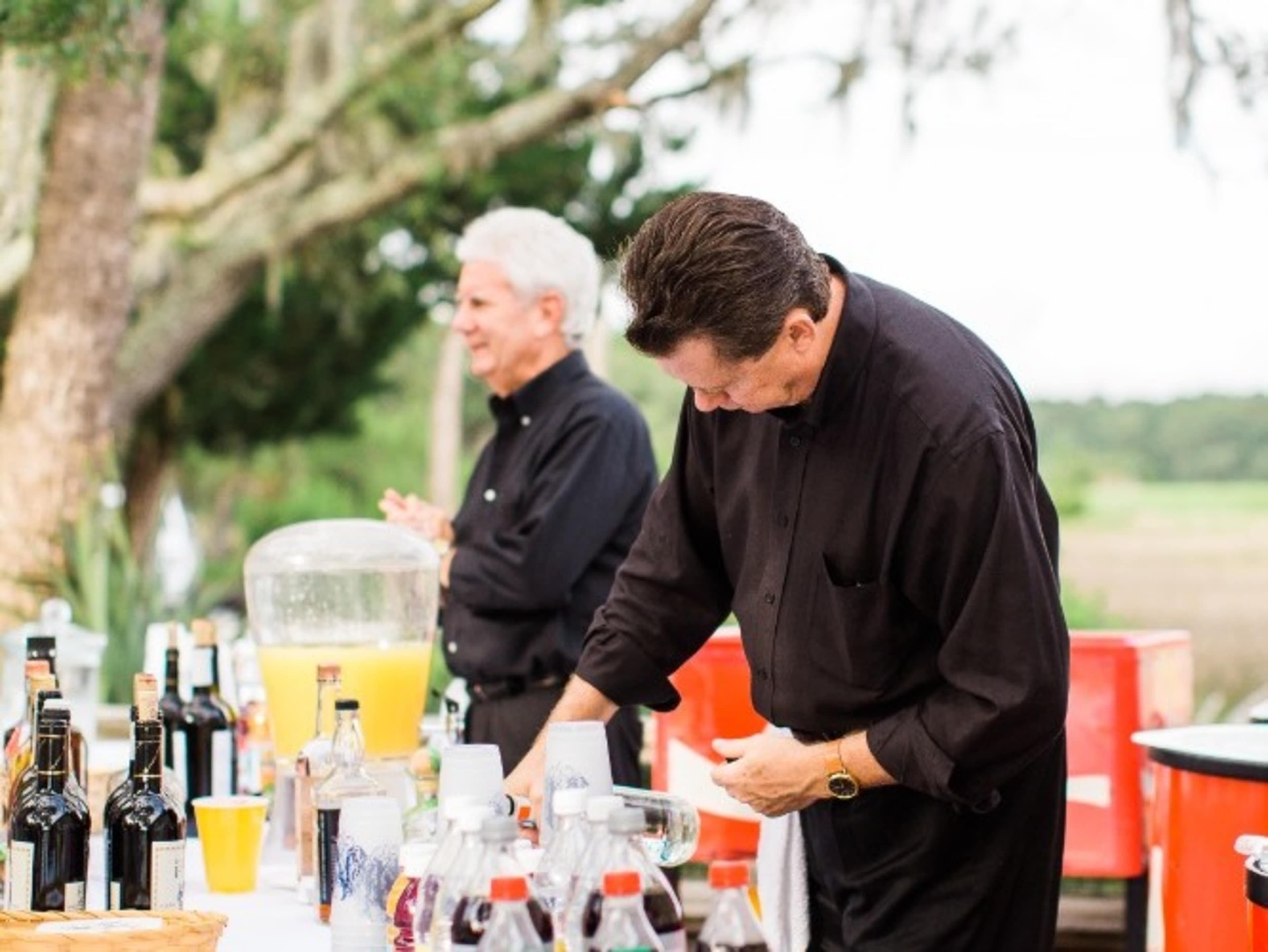 Upgraded Bar and Bartender