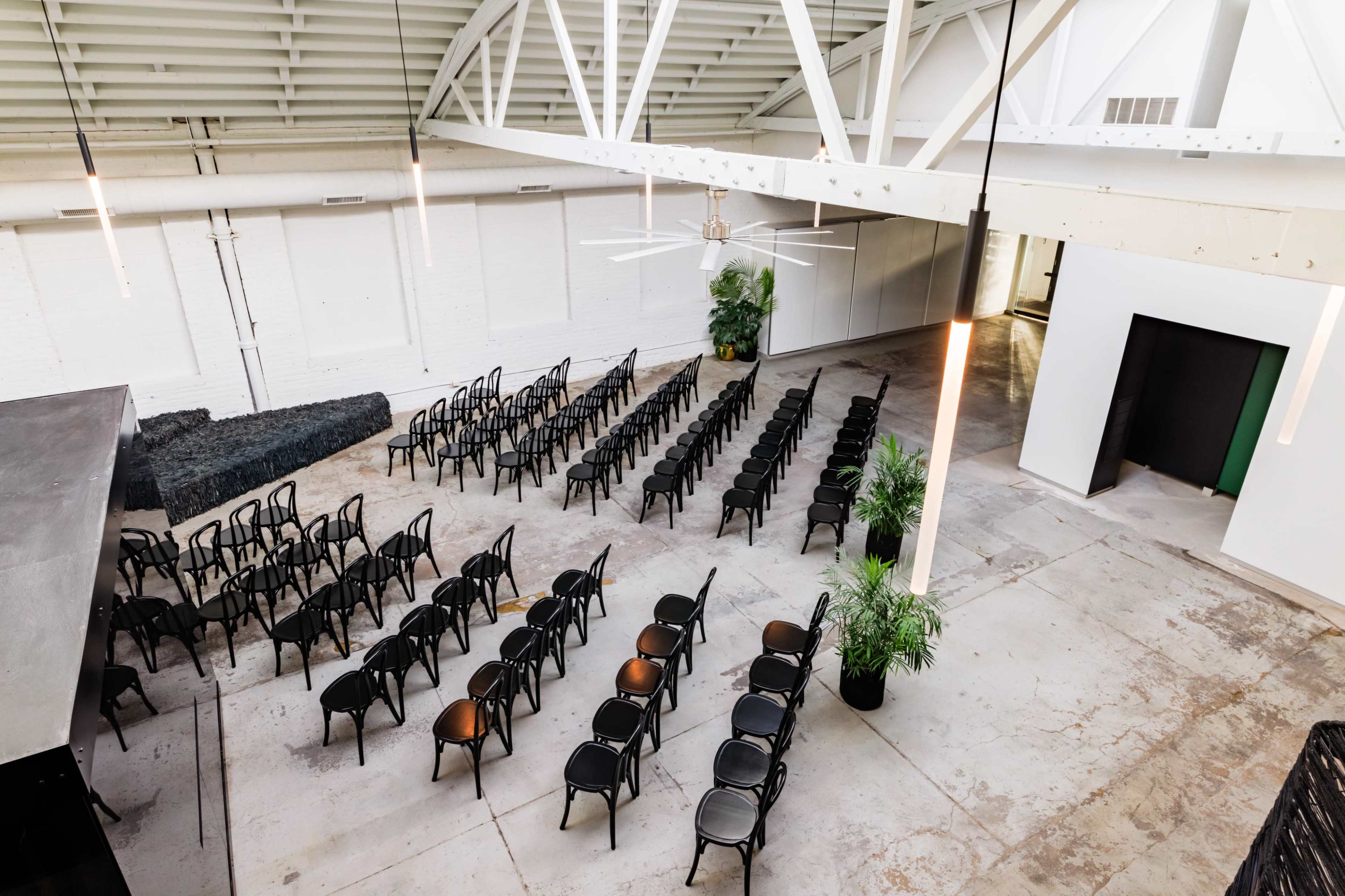 Inspiring and Unconventional Loft For Meetings Image in Humboldt Park, Chicago, IL