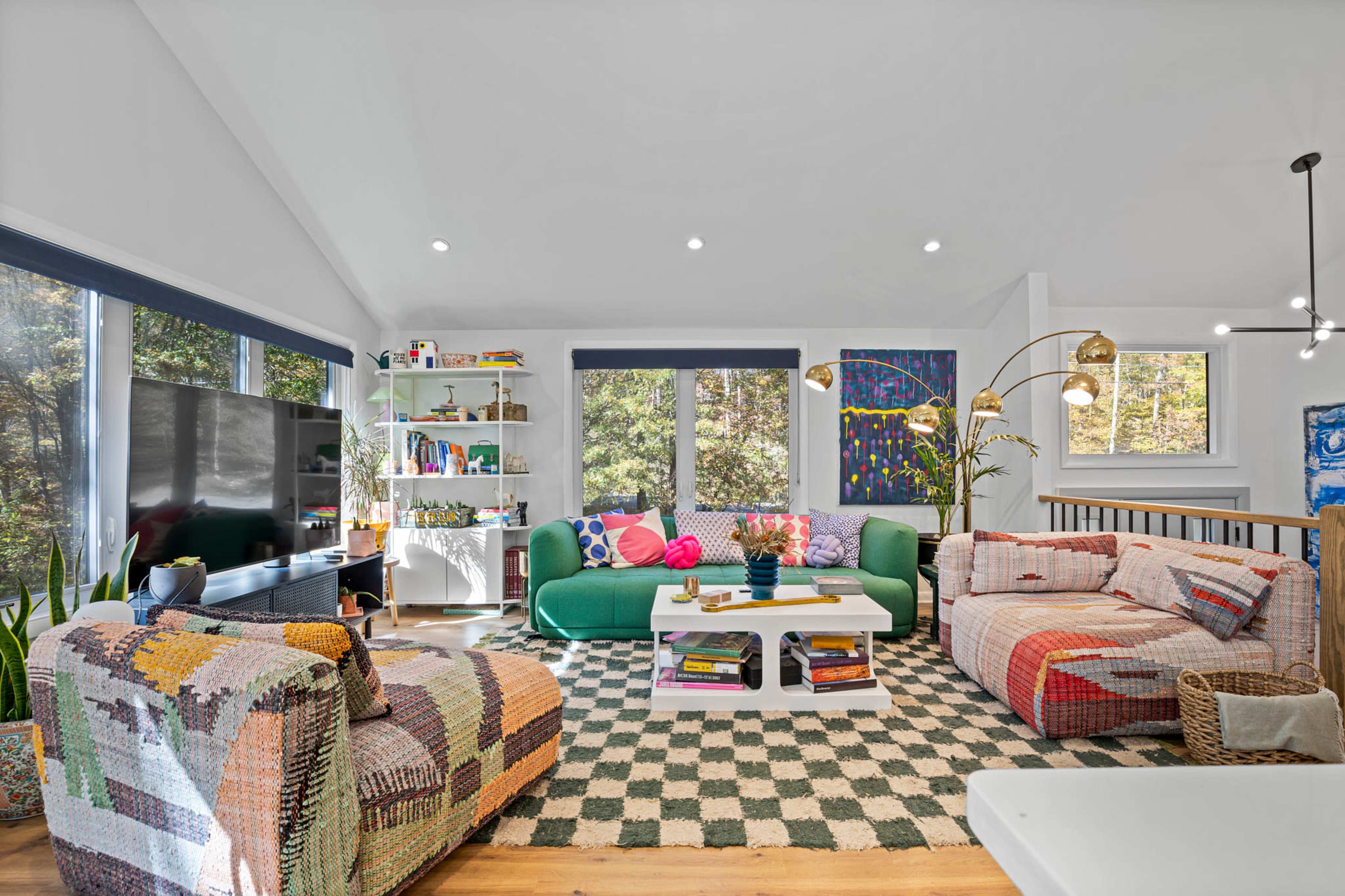 Modern Eclectic Home with Designer Interiors Image in Gardiner, Gardiner, NY