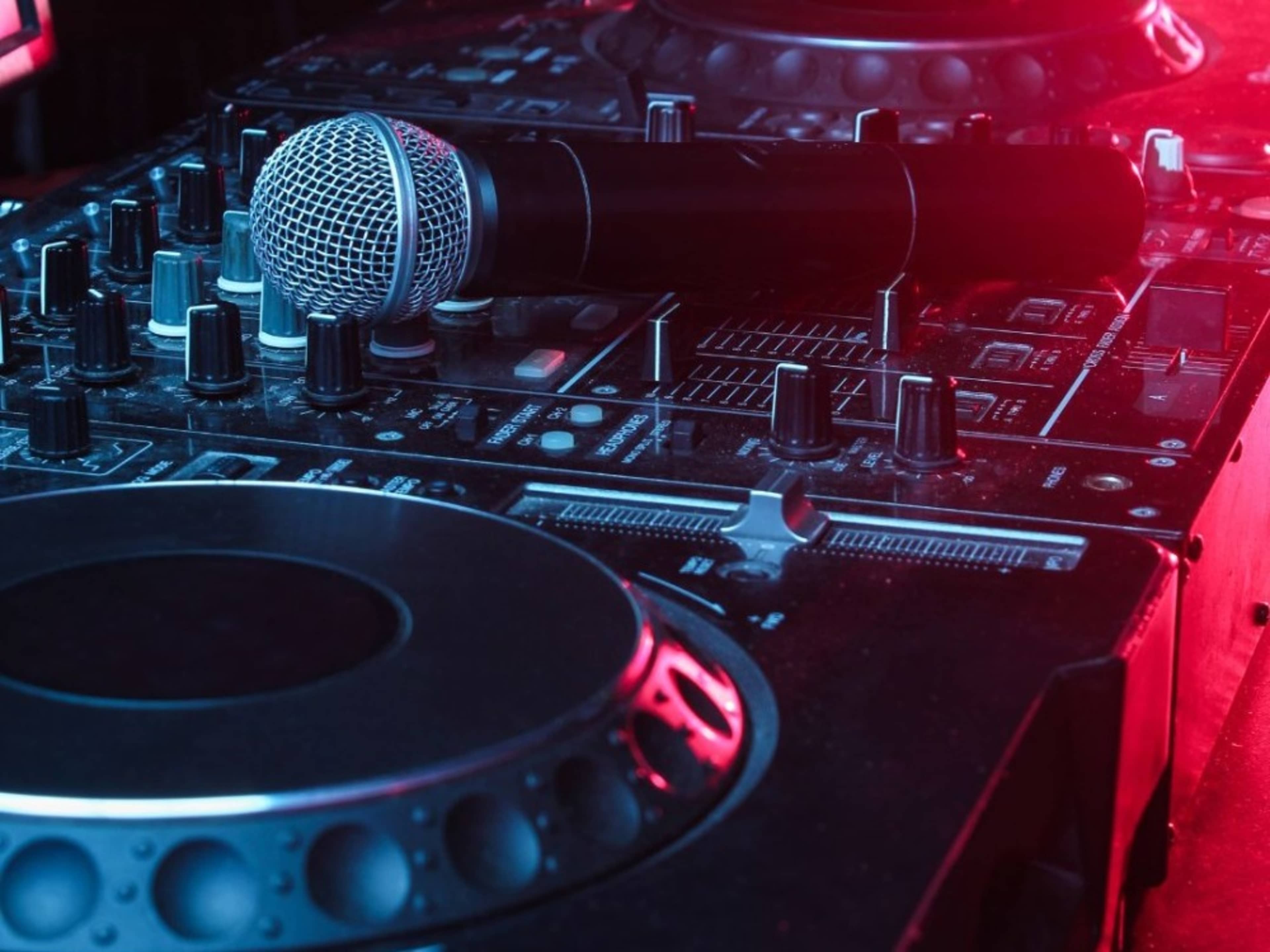 In House DJ