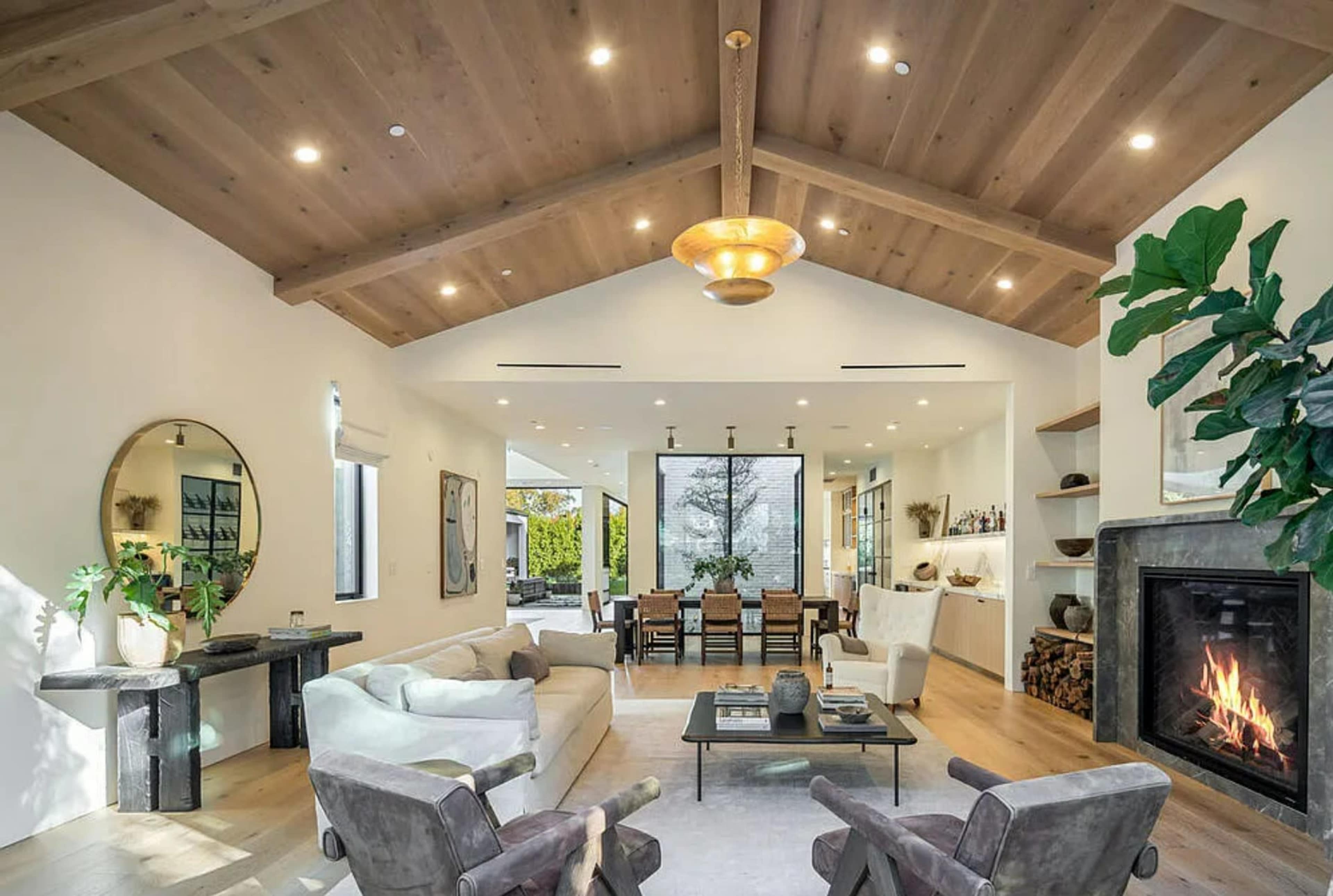 CRISP MODERN FARMHOUSE/ LUXE LIGHT & FLOW Image in Encino, Los Angeles, CA