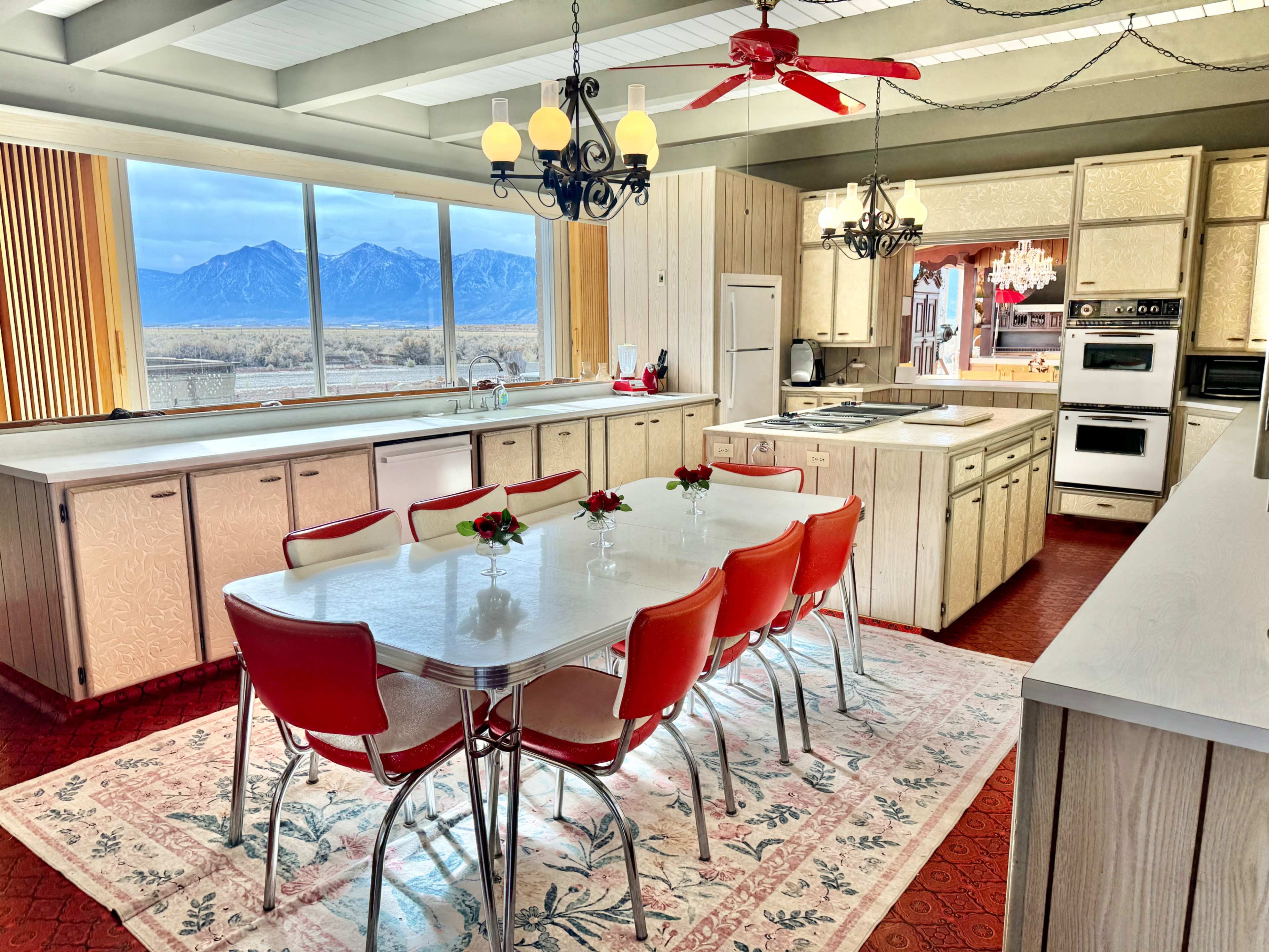 Fantasy 50’s Time-capsule Rustic Lodge Mansion!!! Image in , Minden, NV