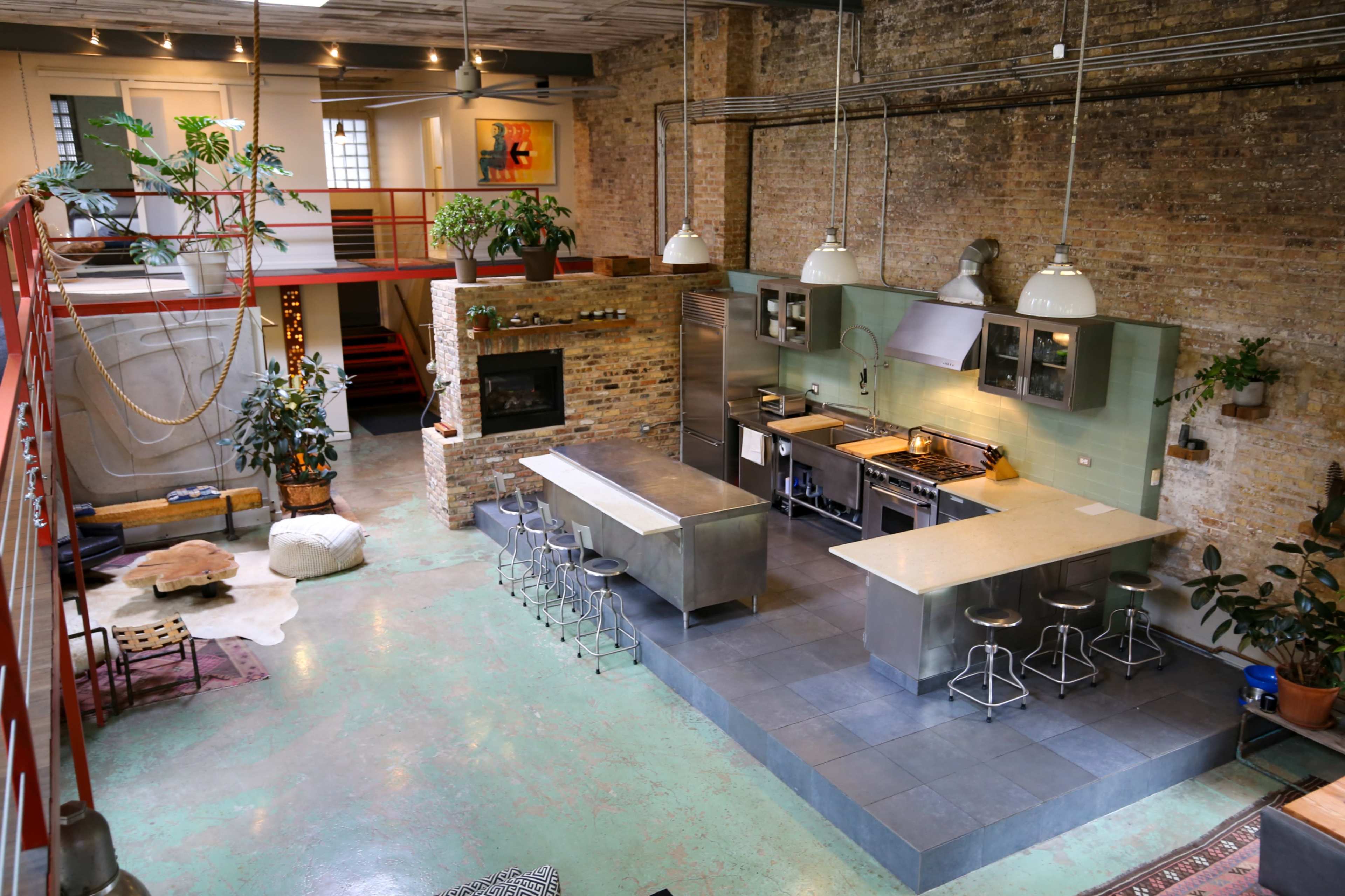 Industrial-Chic Loft & Garden – Ideal for Photo, Film & Video Shoots Image in Irving Park, Chicago, IL