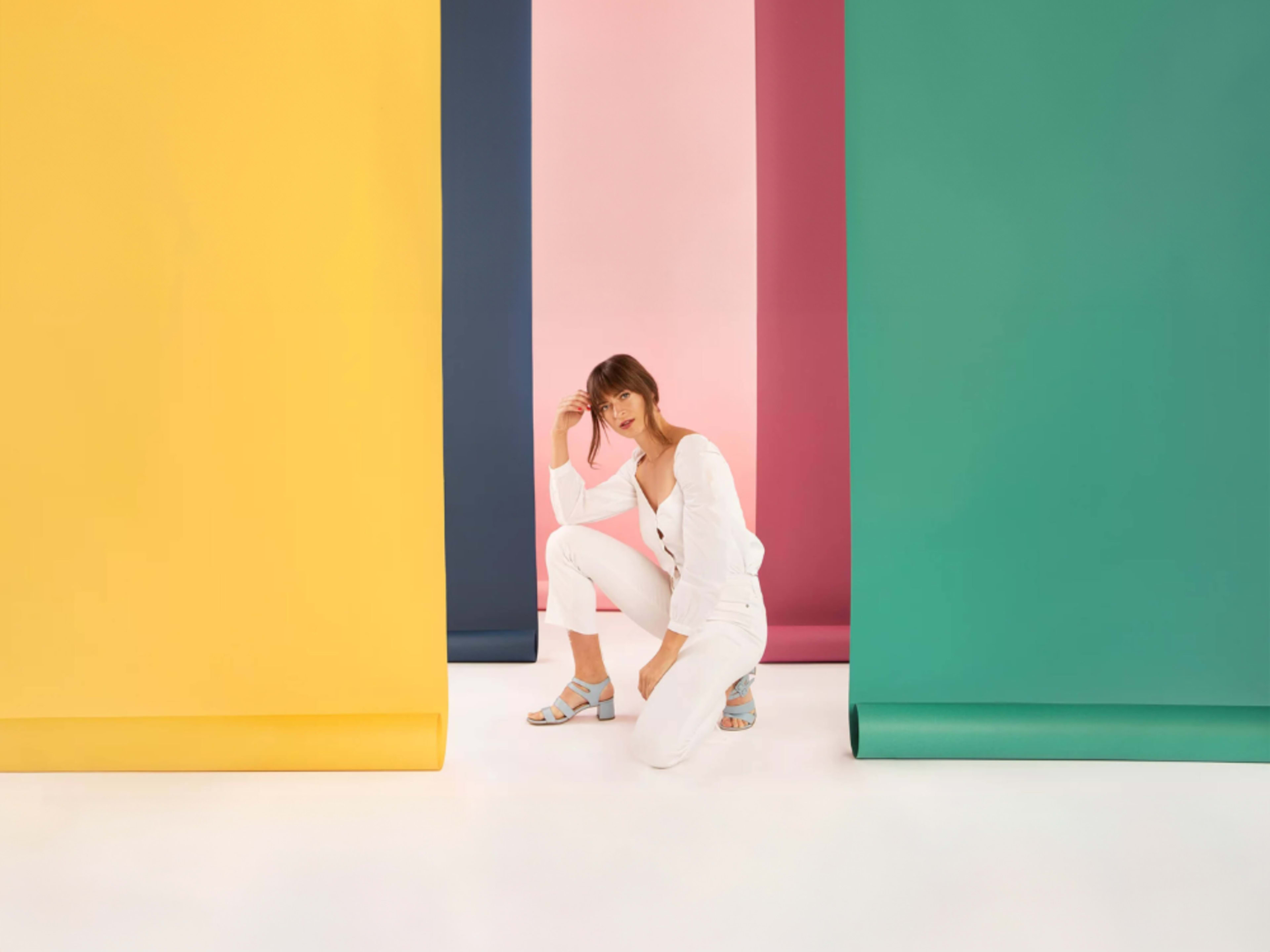 Seamless Backdrops (Variety of Colors - Up to 2)